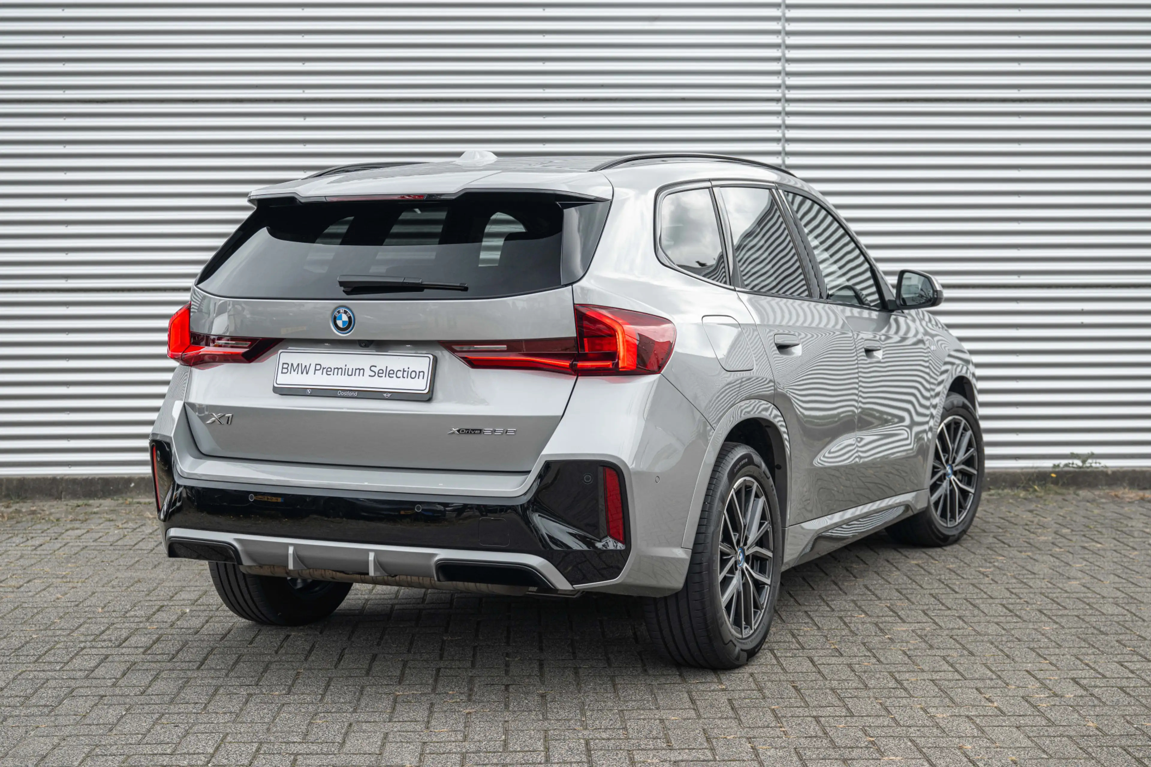 BMW X1 xDrive25e M Sport Automaat / Trekhaak / Sportstoel — photo 2
