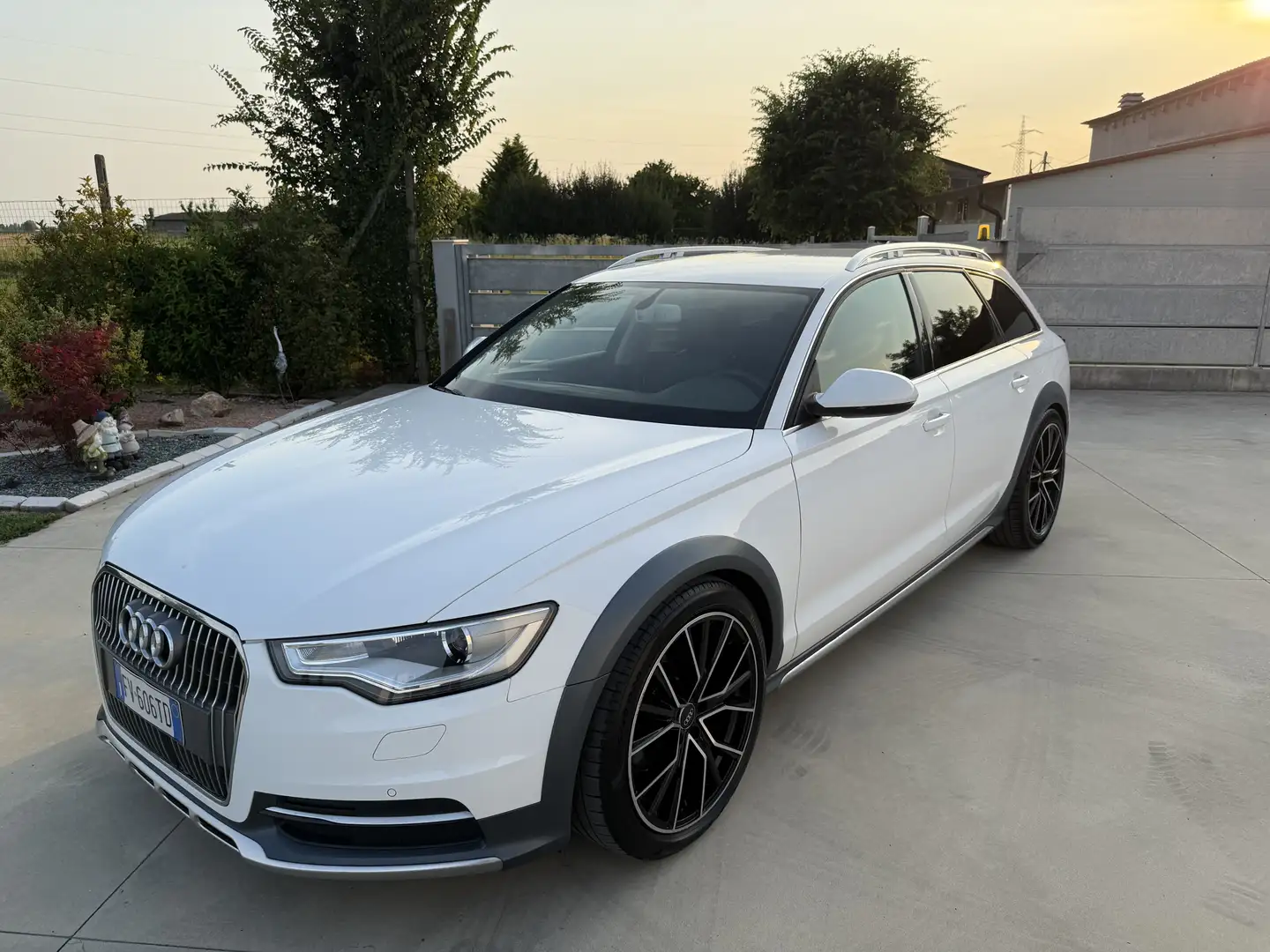 Audi A6 allroad 3.0 tdi Advanced 245cv s-tronic Blanc - 1