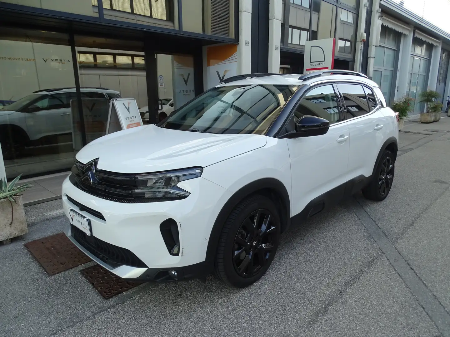 Citroen C5 Aircross C5 Aircross I 2022 1.5 bluehdi Shine Pack Sport Weiß - 1