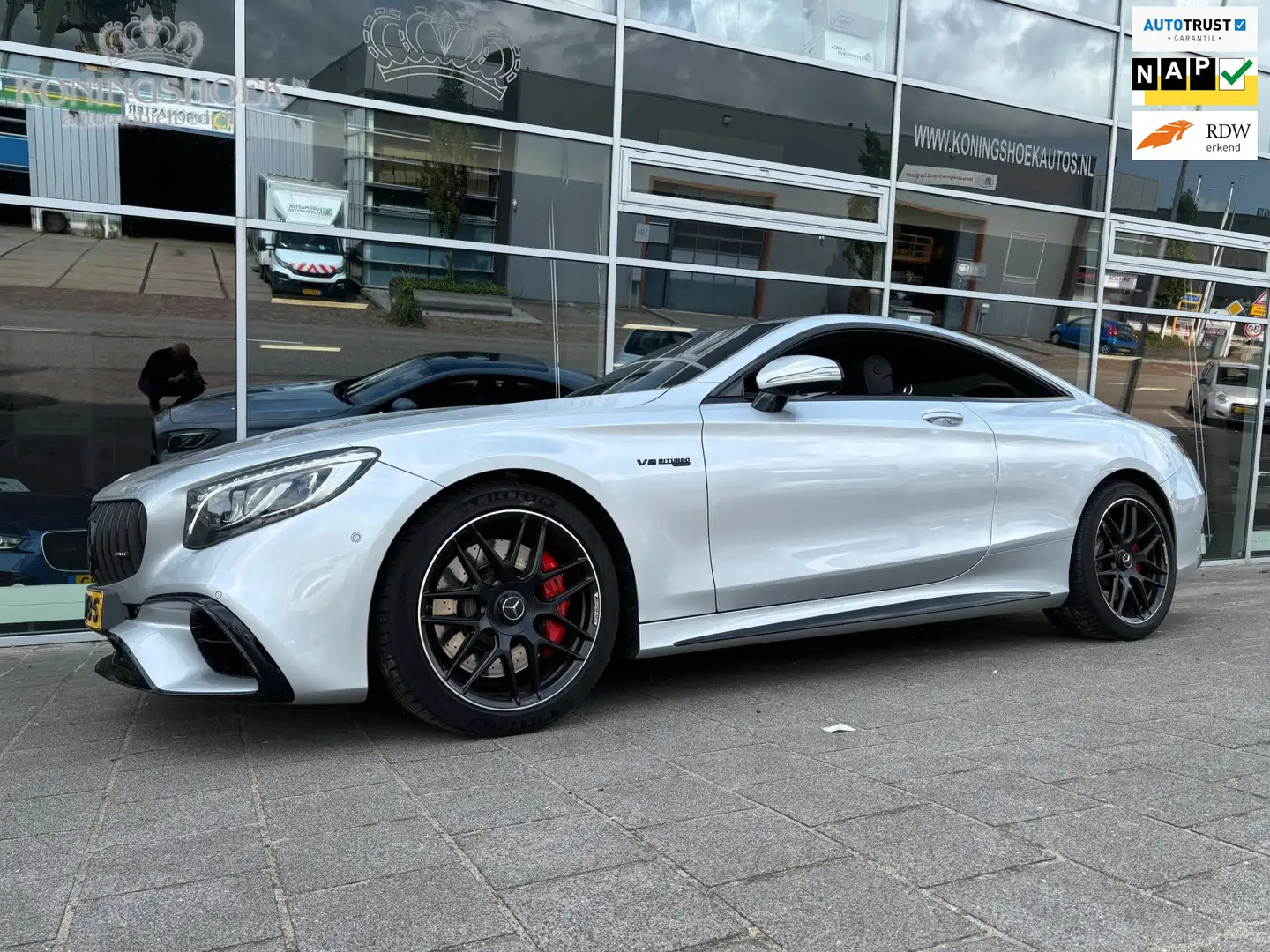 Mercedes-Benz S 63 AMG Coupé 4MATIC+ Šedá - 1