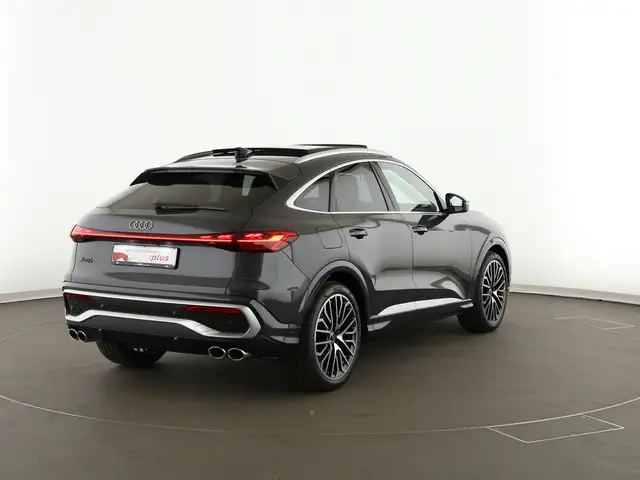 Audi SQ5 view 7