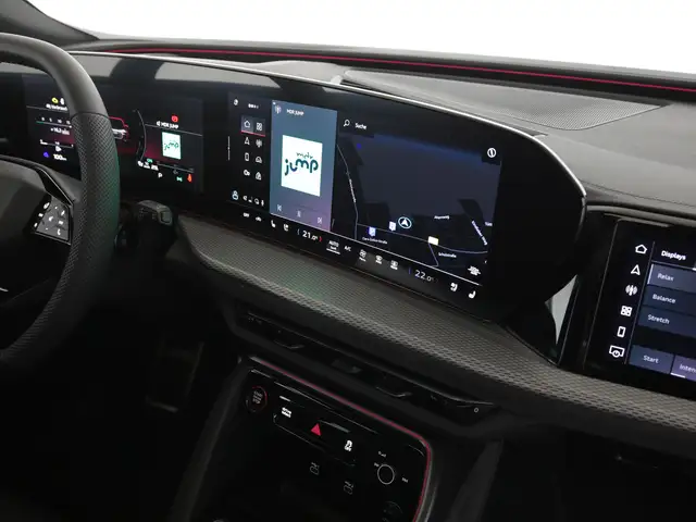 Audi SQ5 view 13