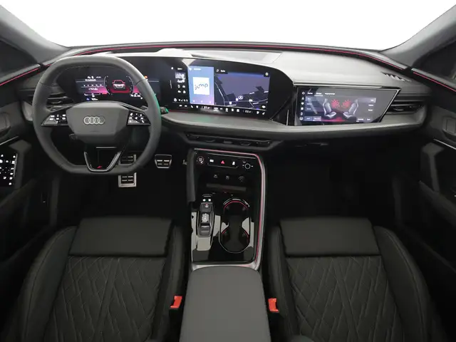 Audi SQ5 view 11