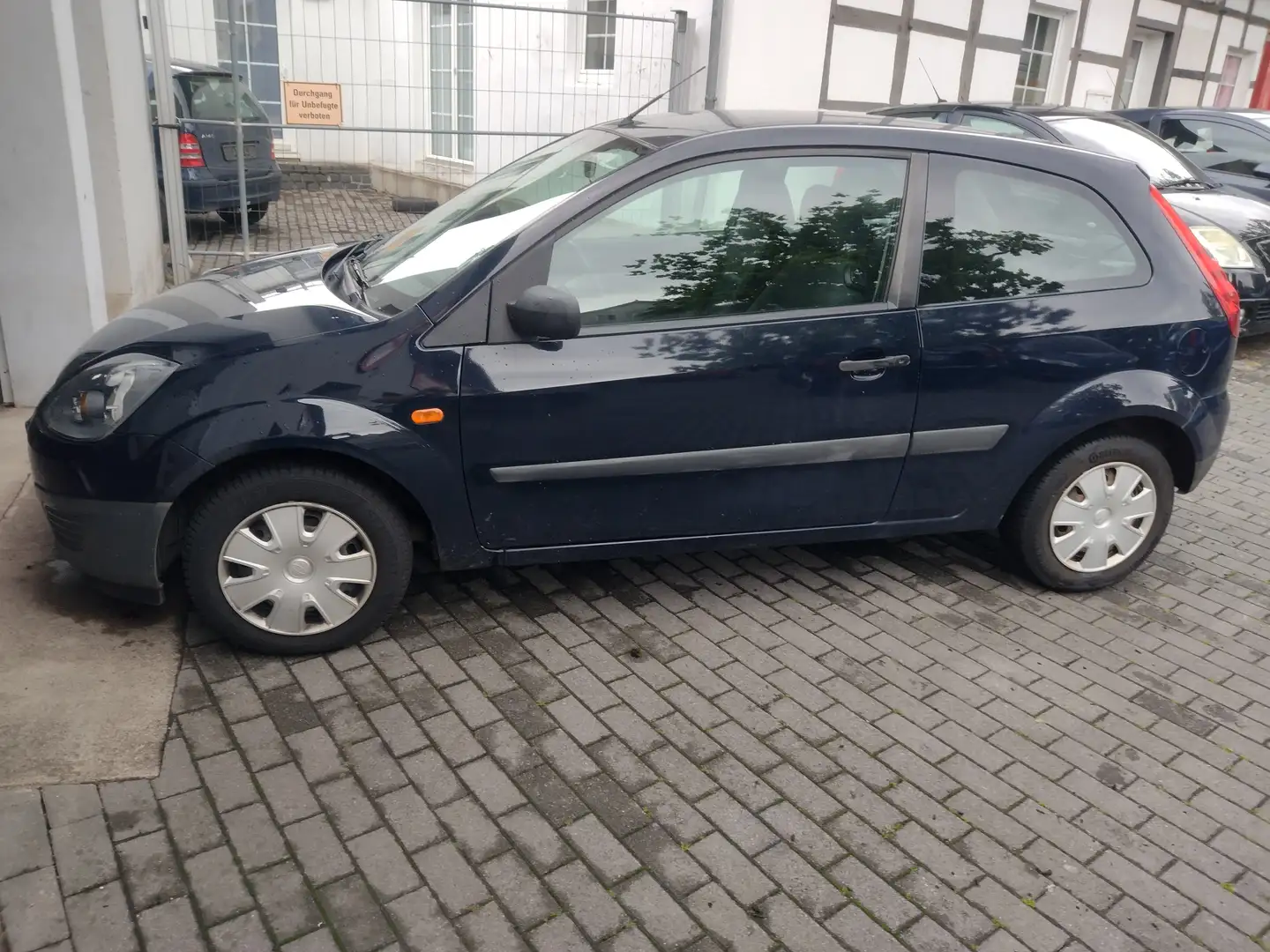 Ford Fiesta 1.3 Trend Blau - 1