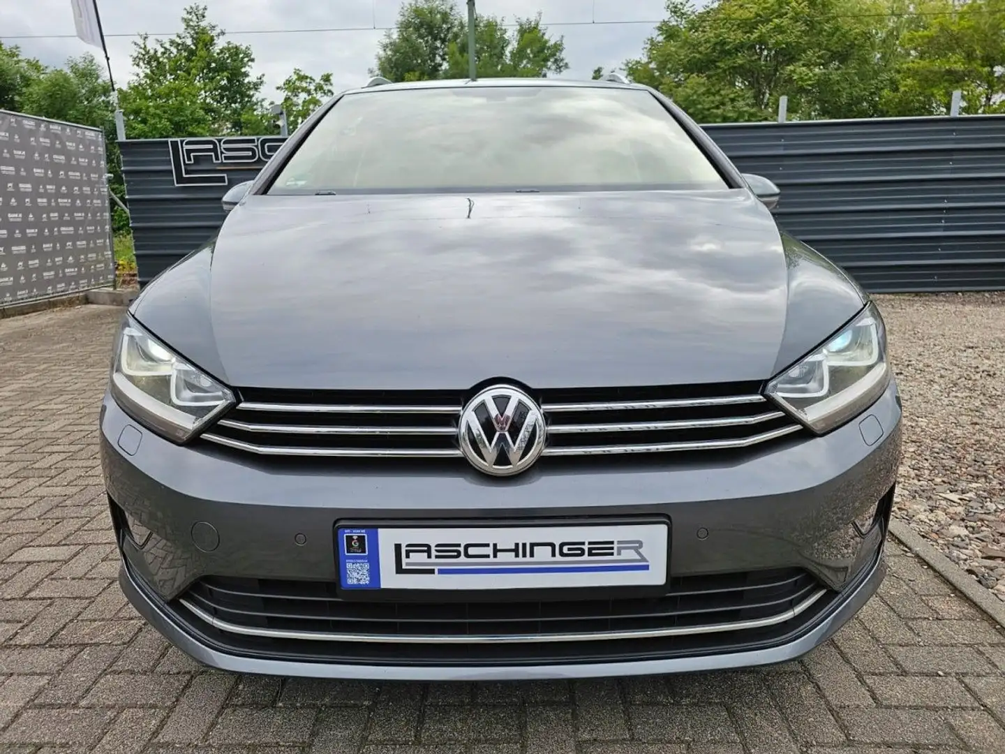 Volkswagen Golf Sportsvan VII Highline BMT/Start-Stopp Gris - 2