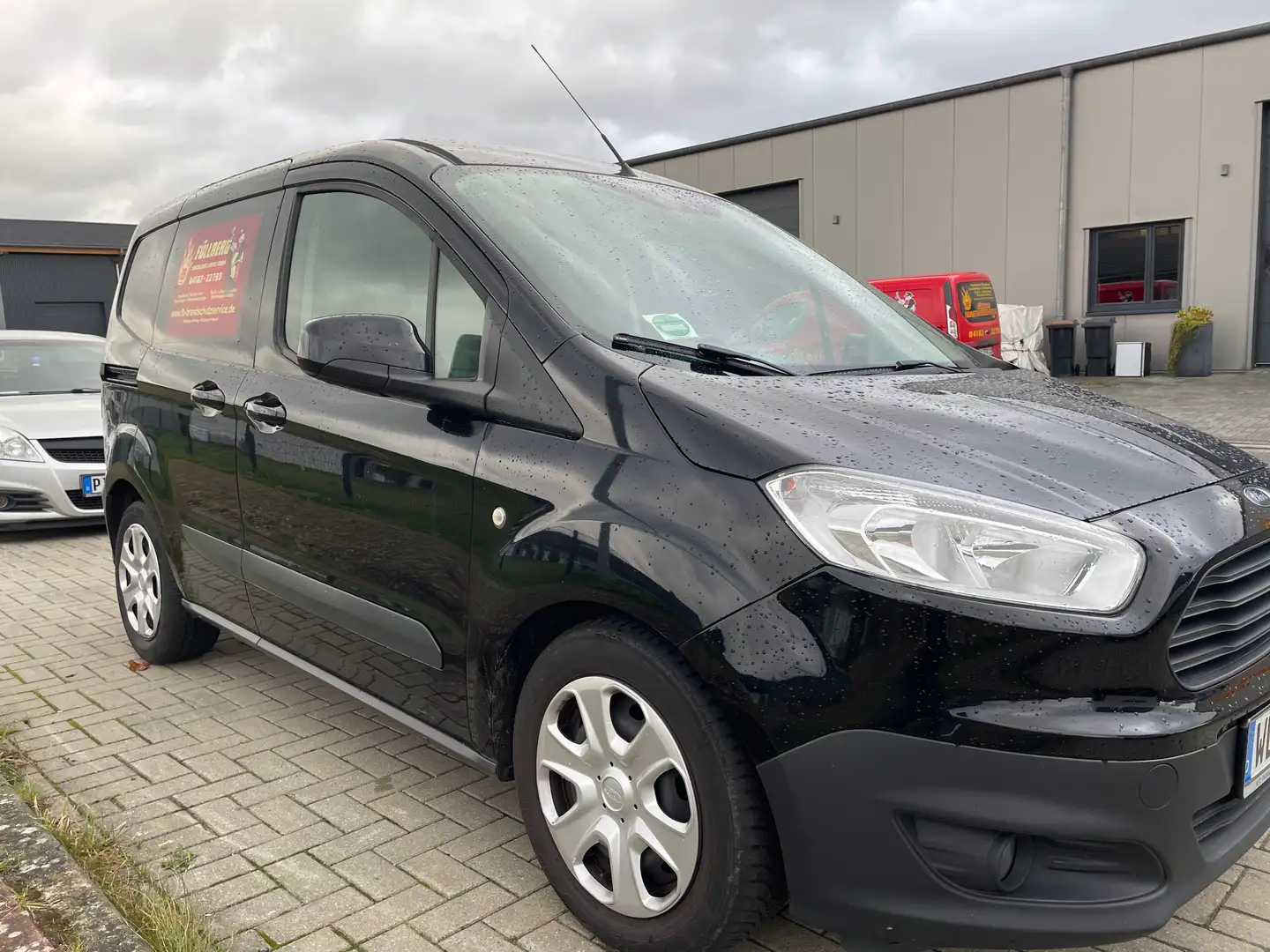 Ford Transit Courier Transit Courier Trend Schwarz - 2