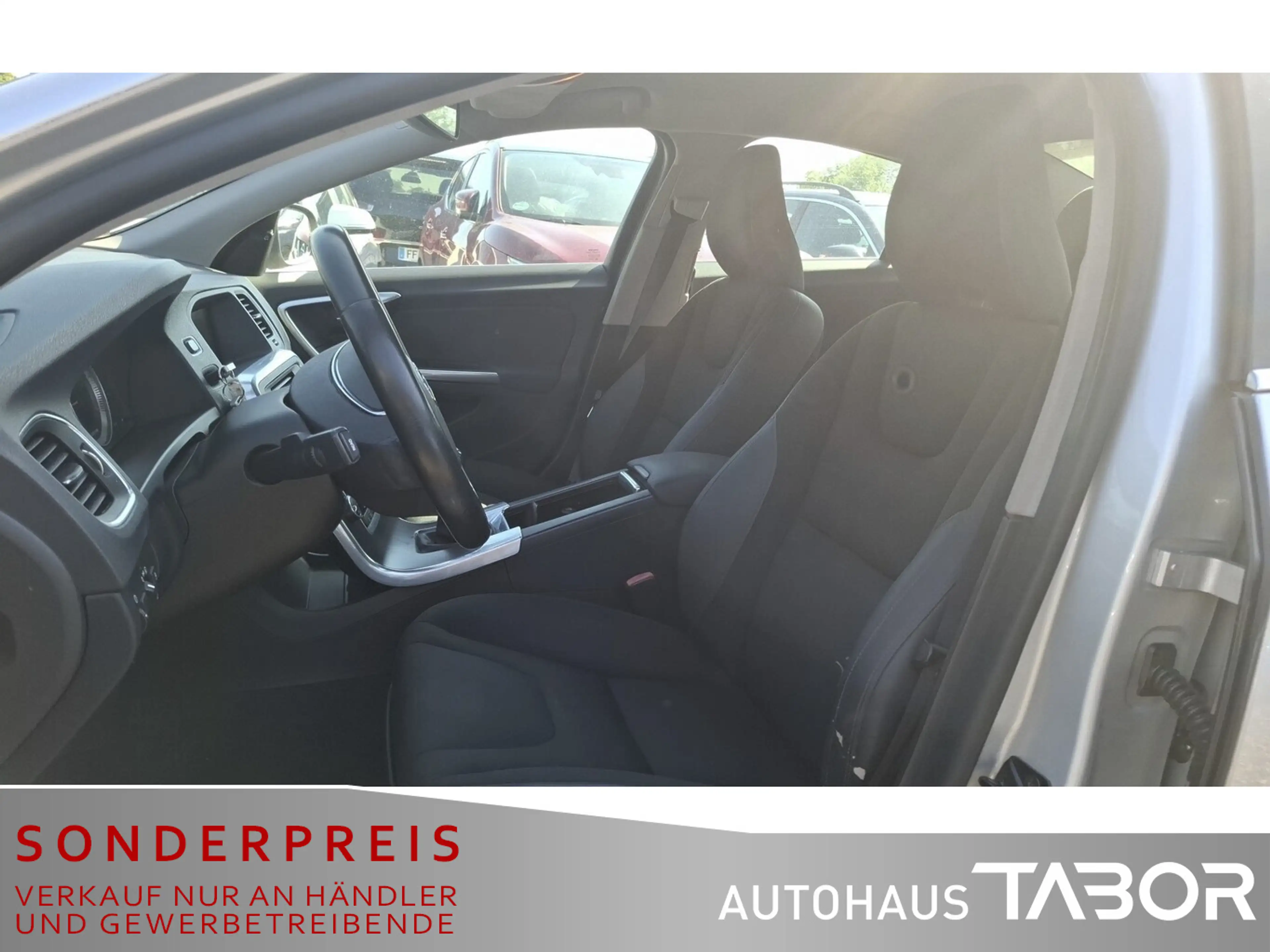 Volvo S60 S 60 2.0 T Momentum Xenon Navi BLIS GRA BT PDC — photo 7