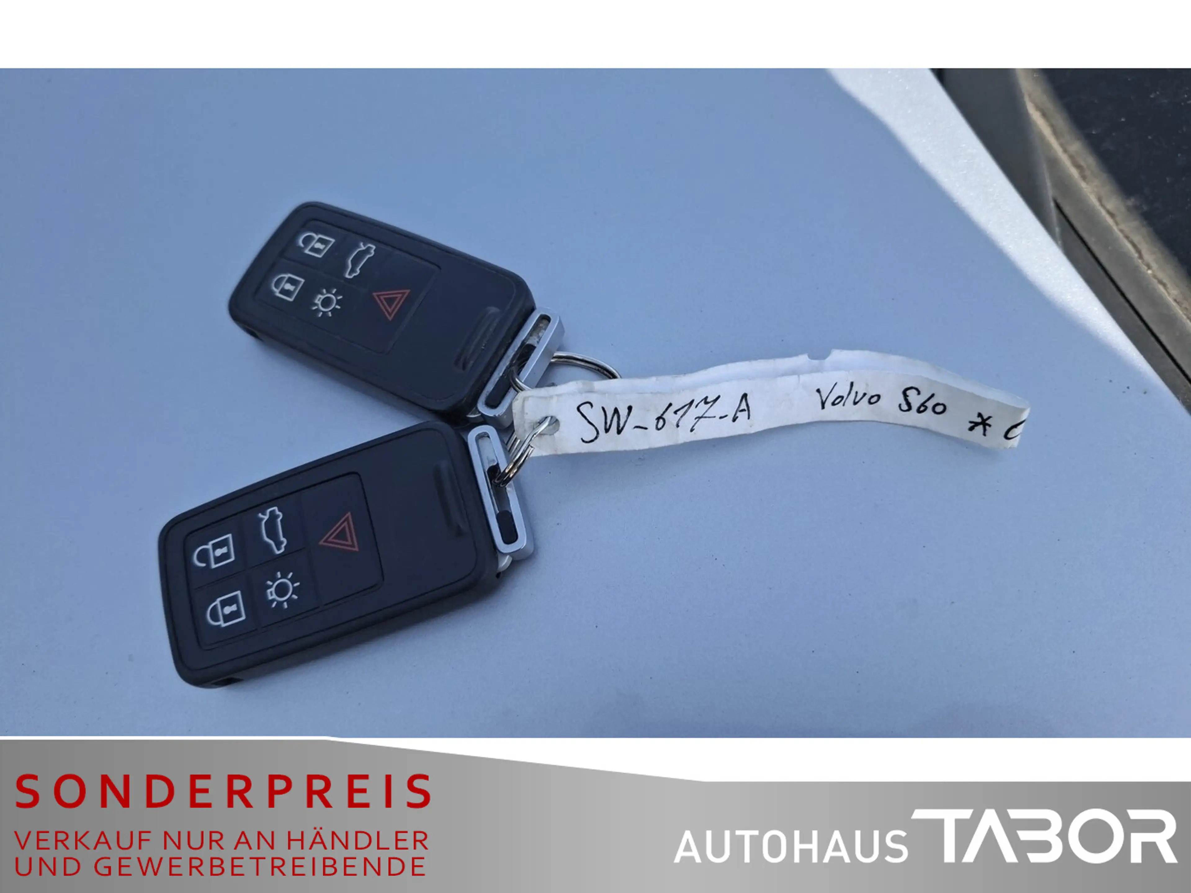 Volvo S60 S 60 2.0 T Momentum Xenon Navi BLIS GRA BT PDC — photo 14