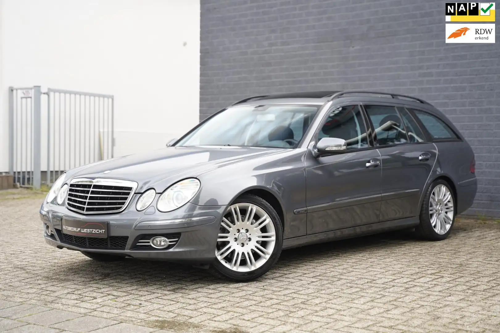 Mercedes-Benz E 200 Estate K. Avantgarde, Automaat Grijs - 1