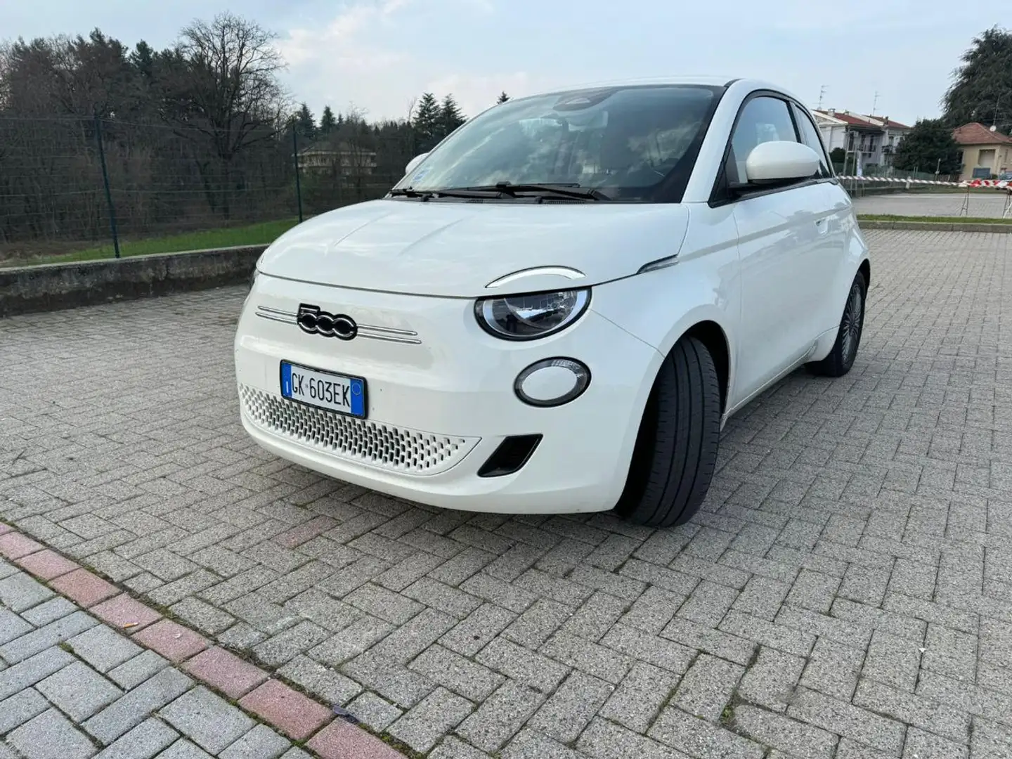 Fiat 500 Icon Berlina 42 kWh Wit - 2