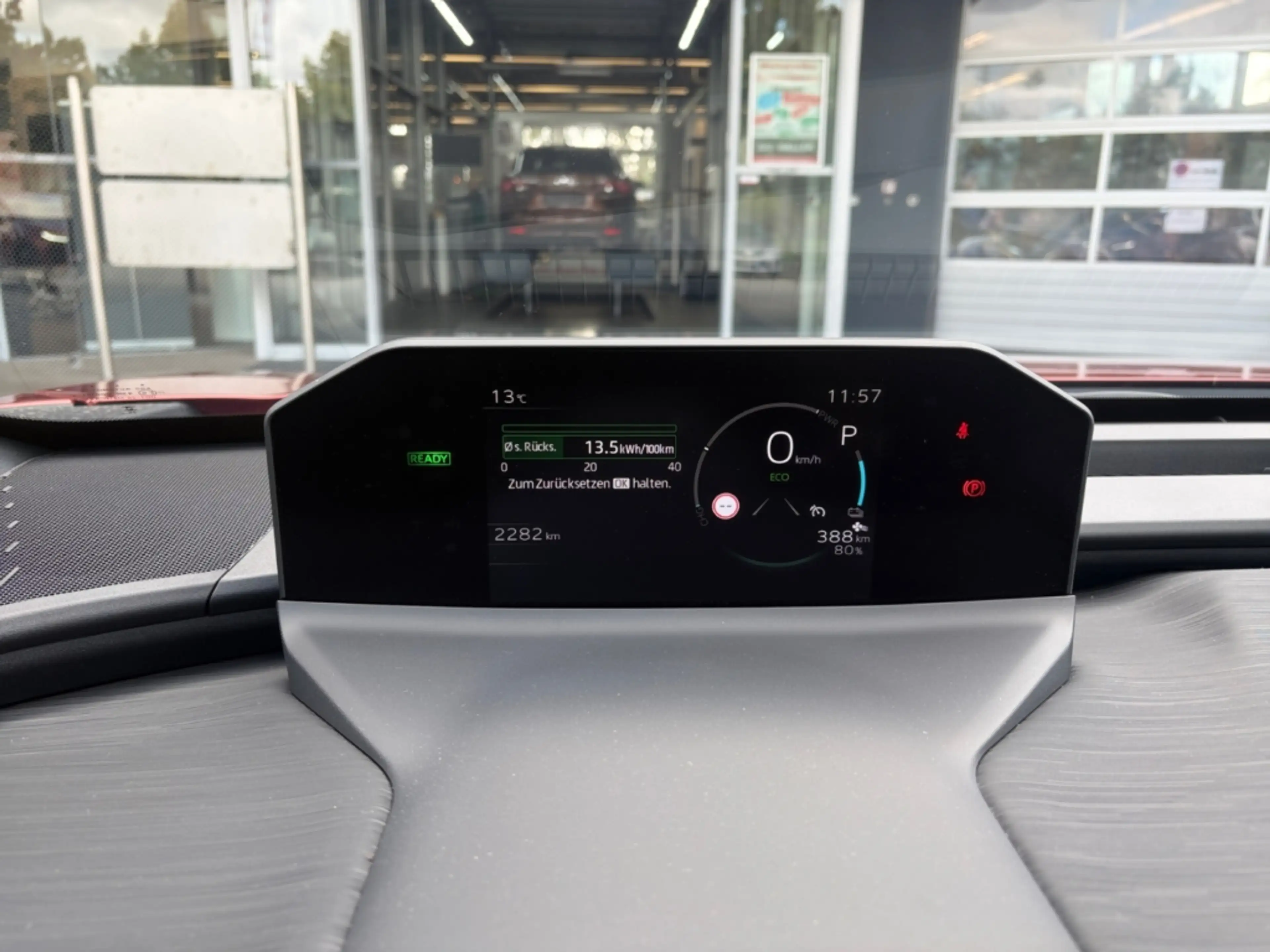 Toyota C-HR+ BEV 165kW ECV 4x2 5-tuerig - SUV TEAMPLAYER — photo 13
