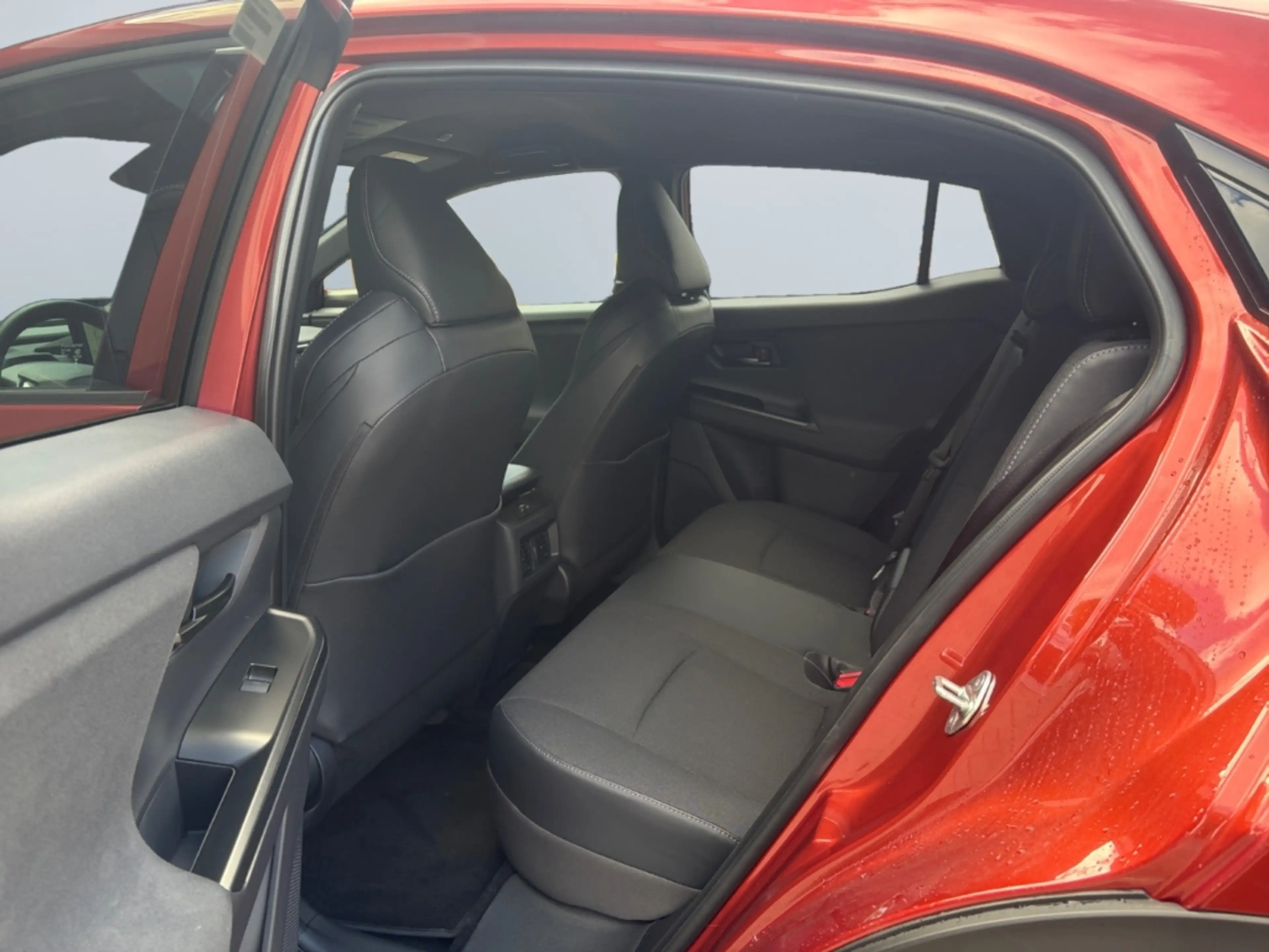 Toyota C-HR+ BEV 165kW ECV 4x2 5-tuerig - SUV TEAMPLAYER — photo 15