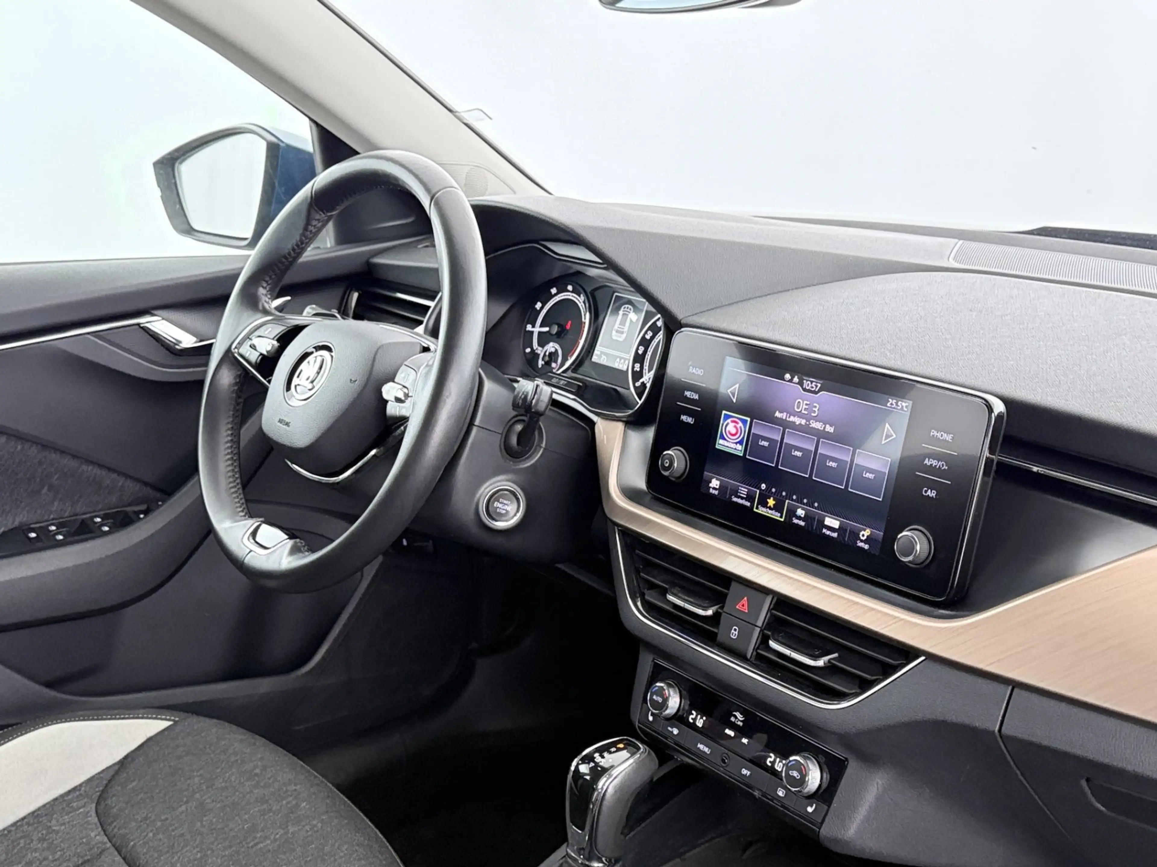 Skoda Kamiq 1.5 TSI Style Aut LED AHK SITZHZG ASSIST — photo 14