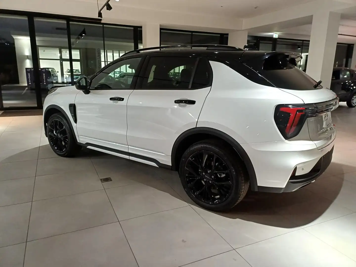 Lynk & Co 01 1.5 Plug-In 280 CV Automatica NAVI TETTO LED More Blanco - 2