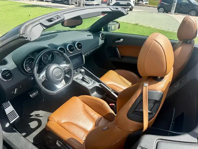 Audi TT Roadster 2.0 TFSI