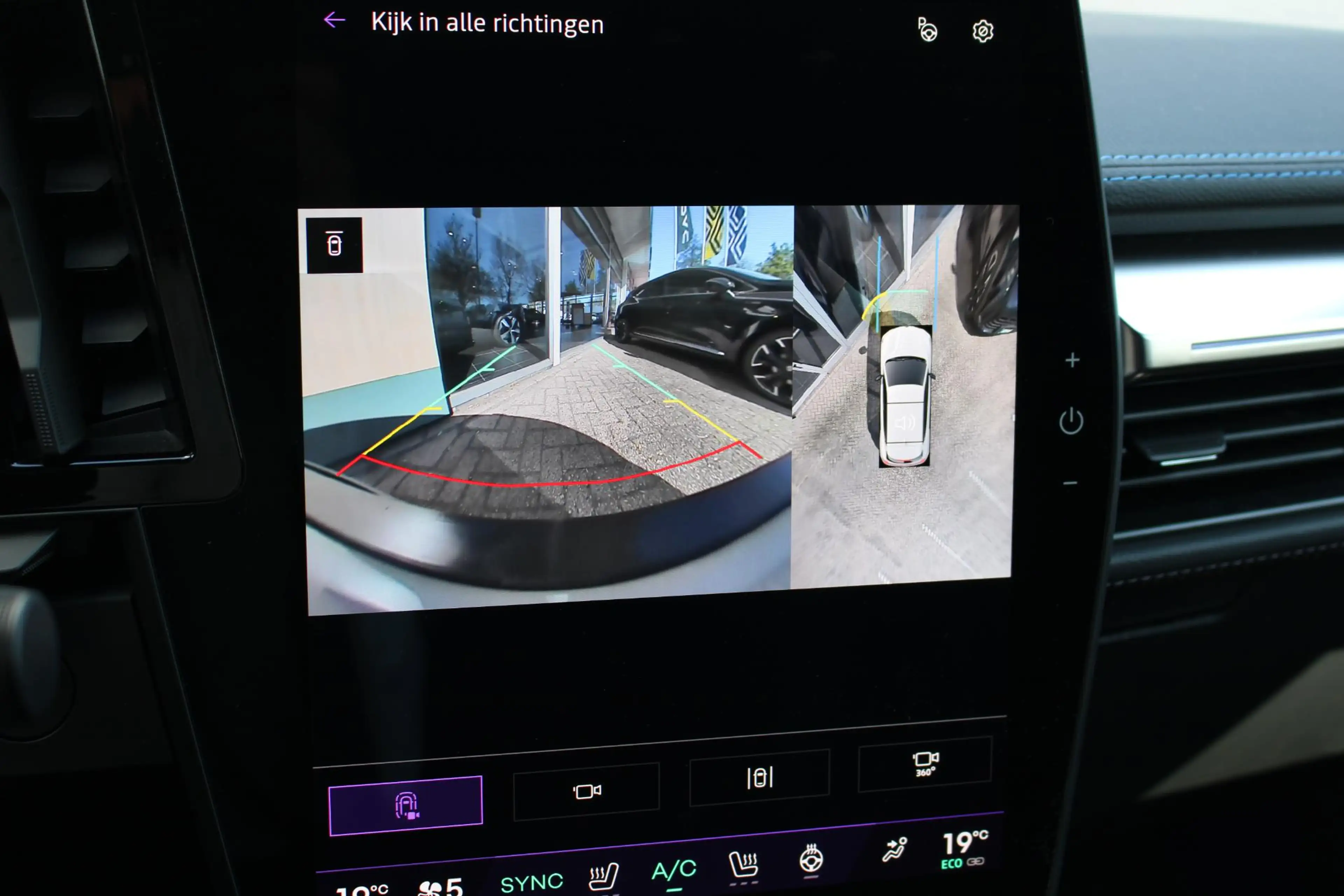 Renault Megane E-Tech comfort range esprit alpine 60 kWh | DEMO | Dodeho — photo 17