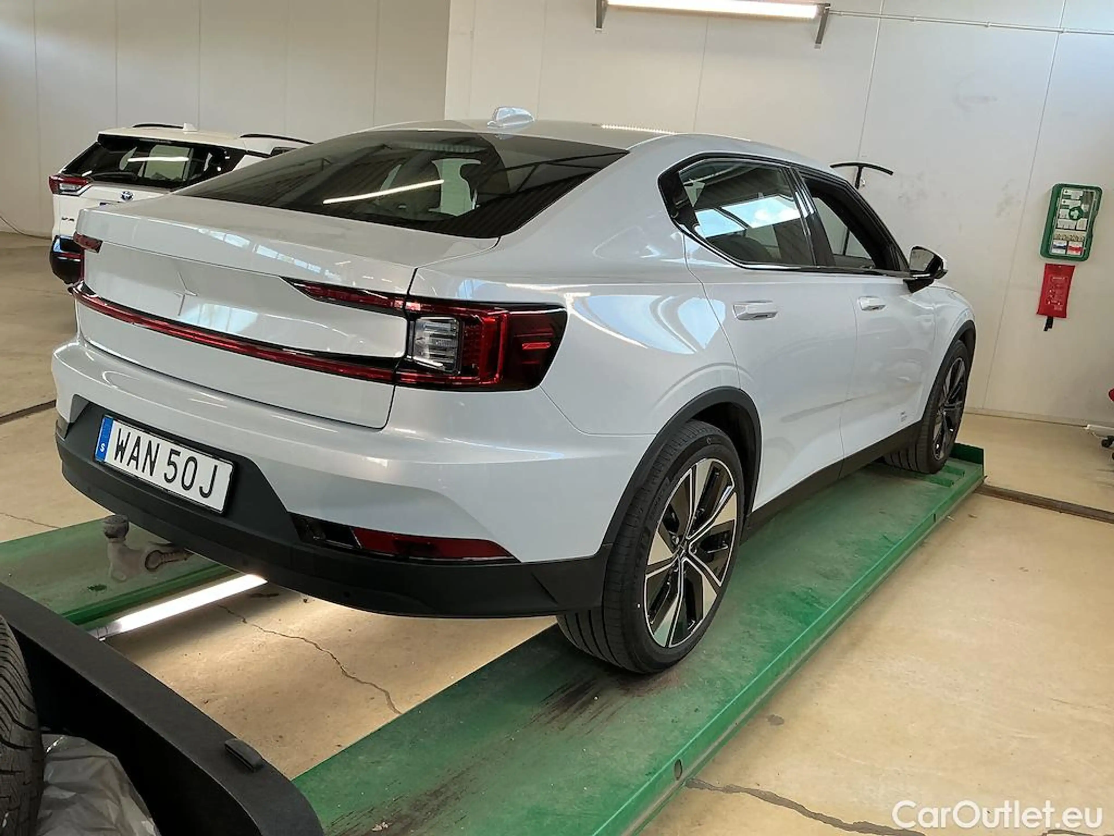 Polestar 2 Elektro Automatik — photo 5