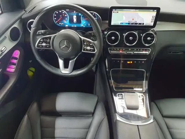 Mercedes-Benz GLC view 9