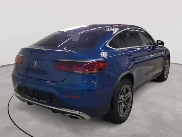 Mercedes-Benz GLC view 4