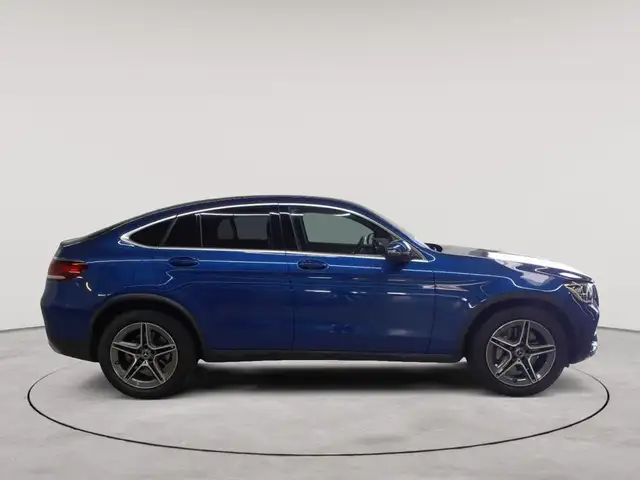 Mercedes-Benz GLC view 3