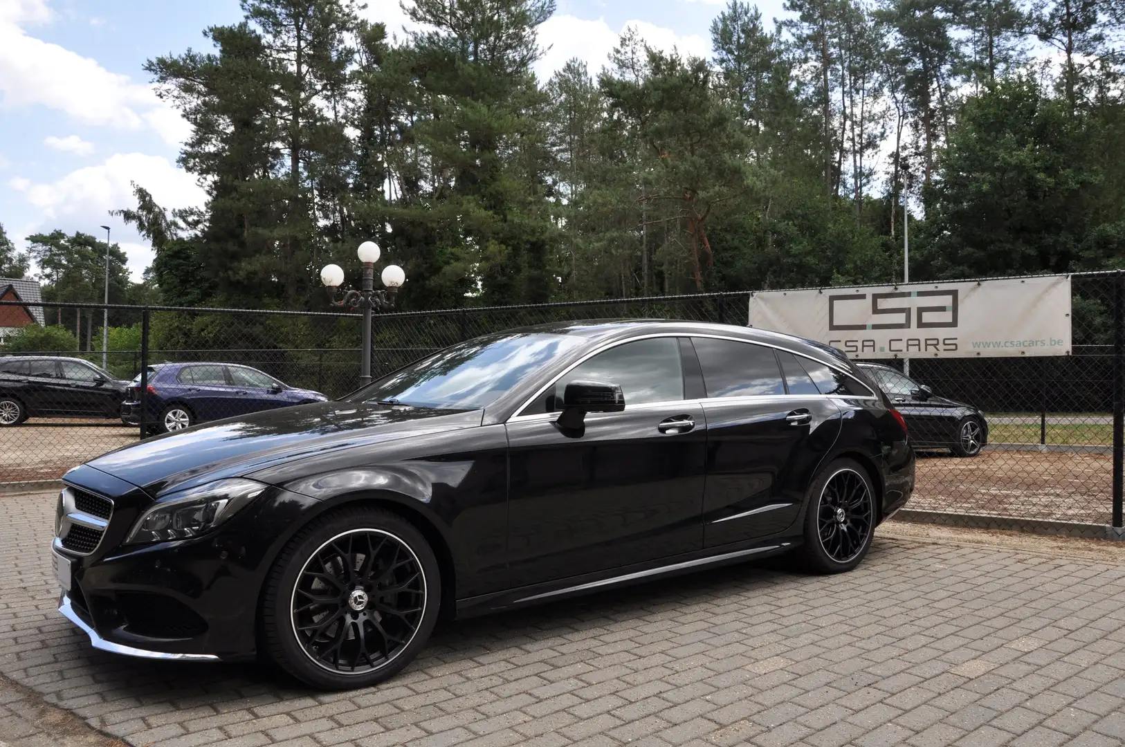 Mercedes-Benz CLS 220 D Shooting Brake (BlueTEC) 9G-TRONIC - Diesel Black - 2