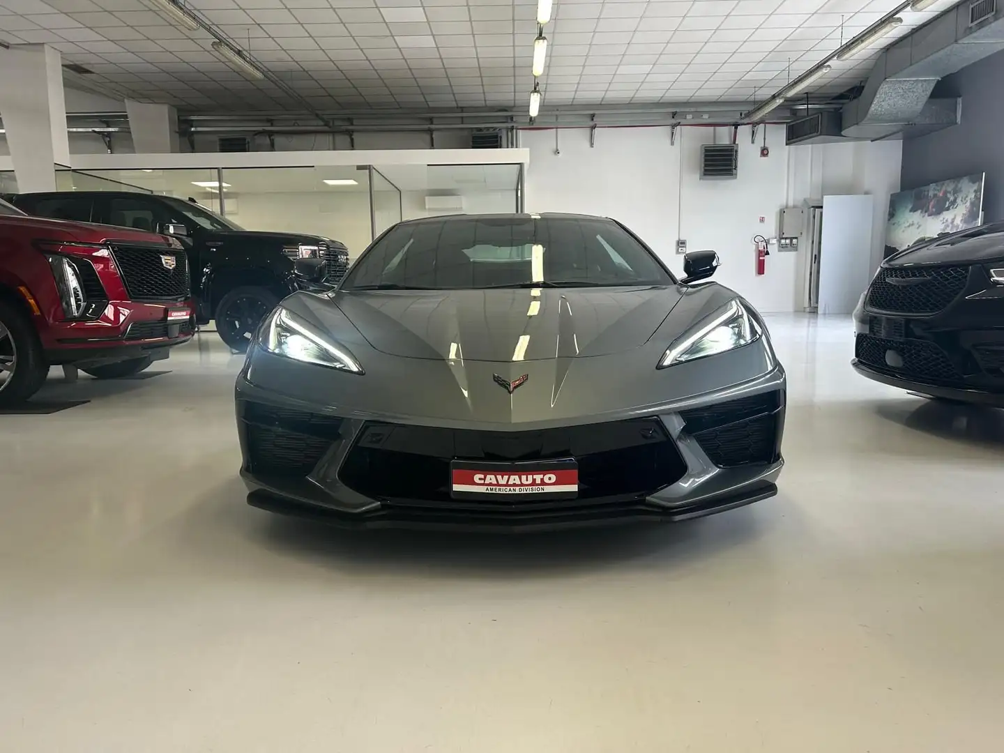 Corvette C8 3LT COUPE' Gris - 2