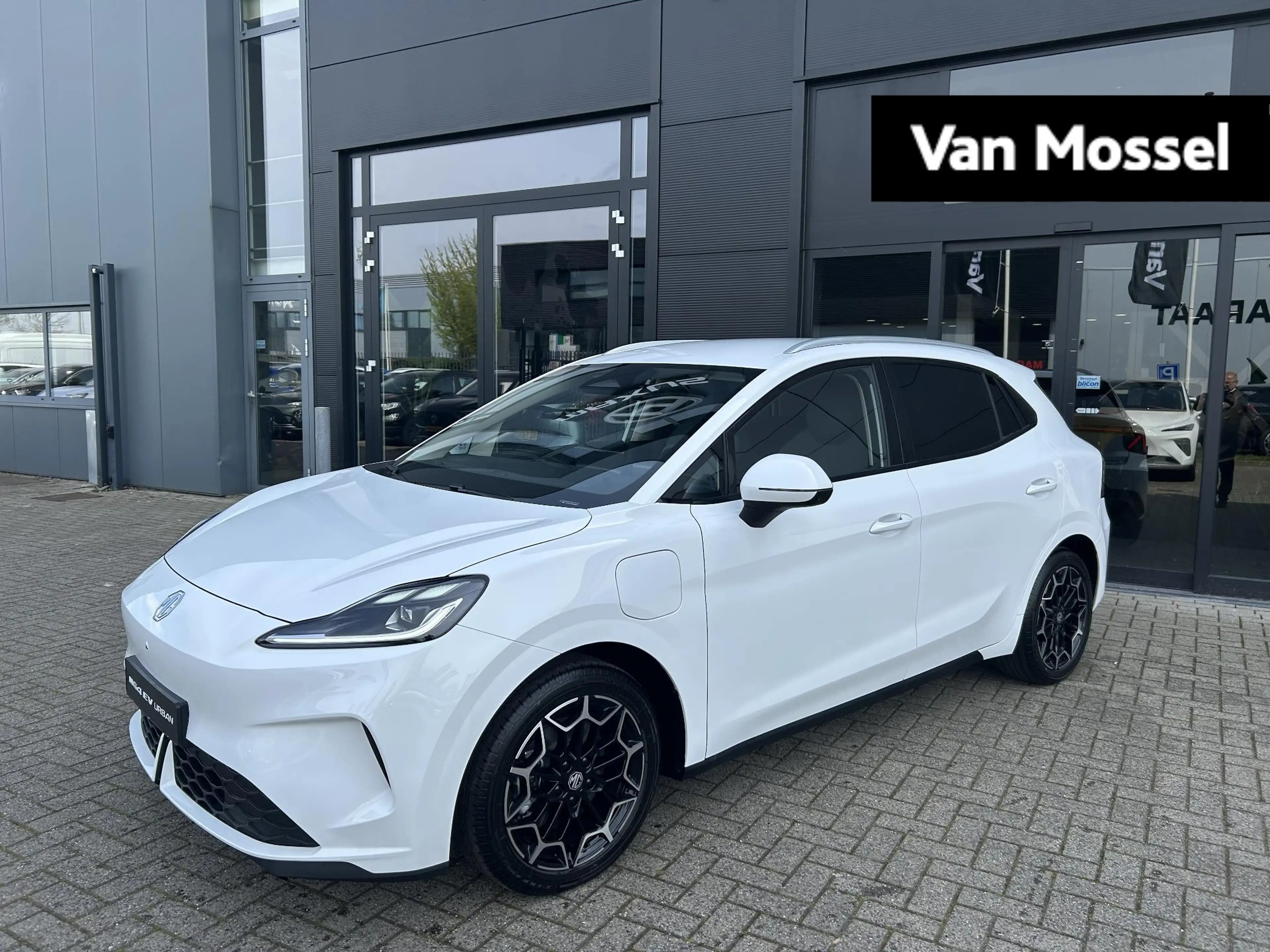 MG MG4 EV Urban Premium 54 kWh Apple Carplay/ Android Aut