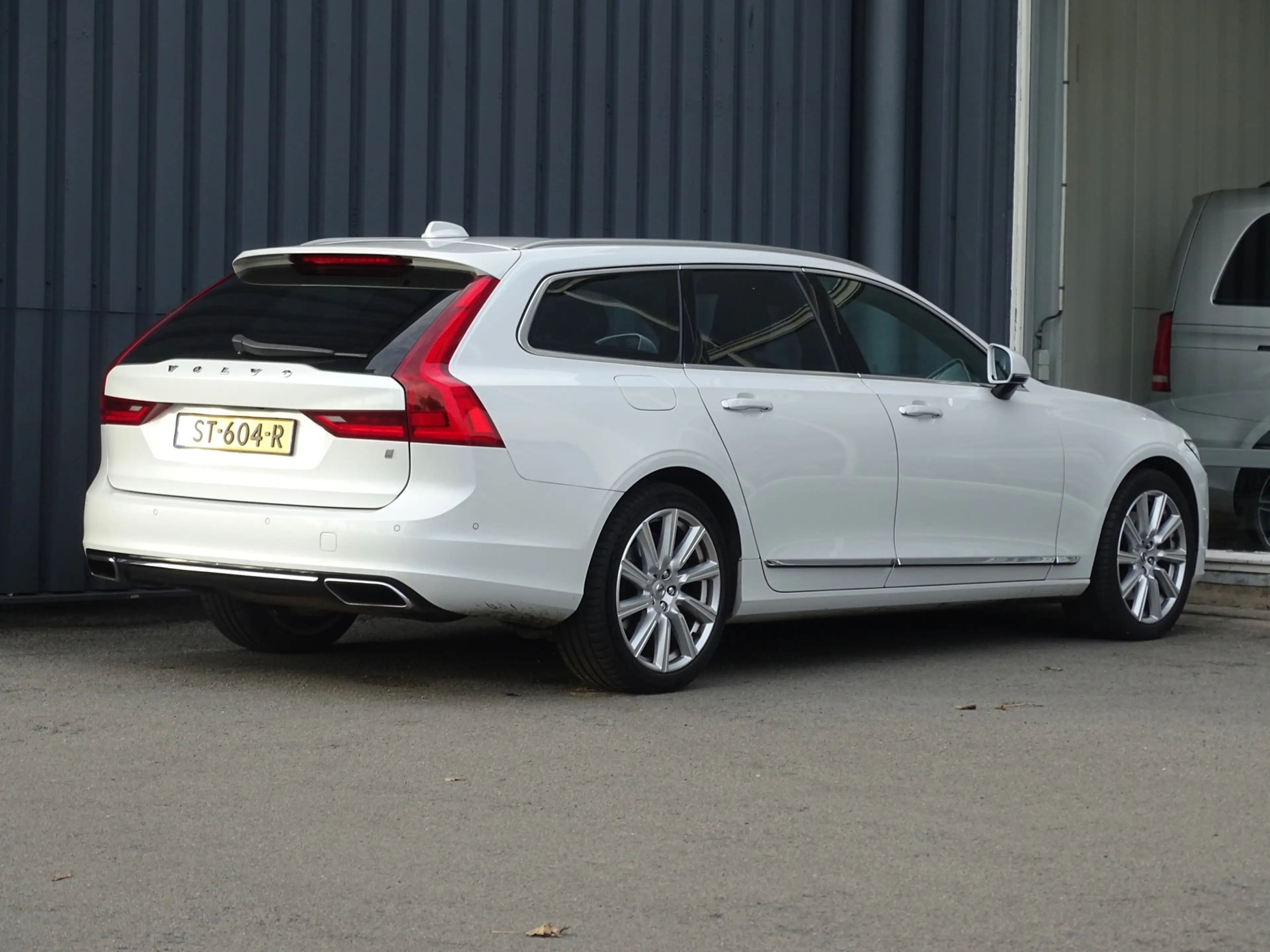 Volvo V90 2.0 T4 Inscription Pano | 360 Camera | Stoelverwar — photo 3