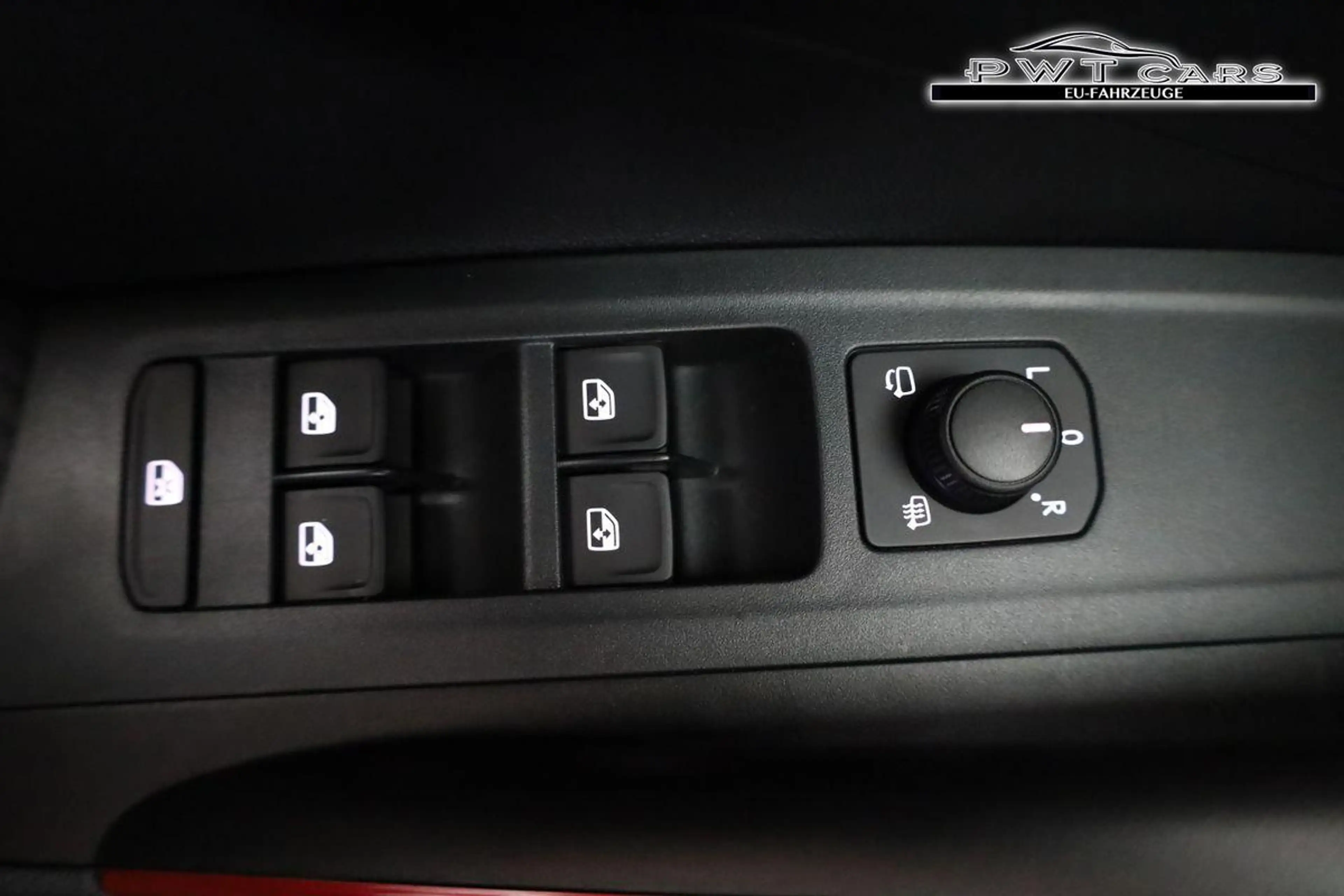 Skoda Fabia Monte Carlo 1.5 TSI DSG Carlo, Ladeboden, LED, ... — photo 7
