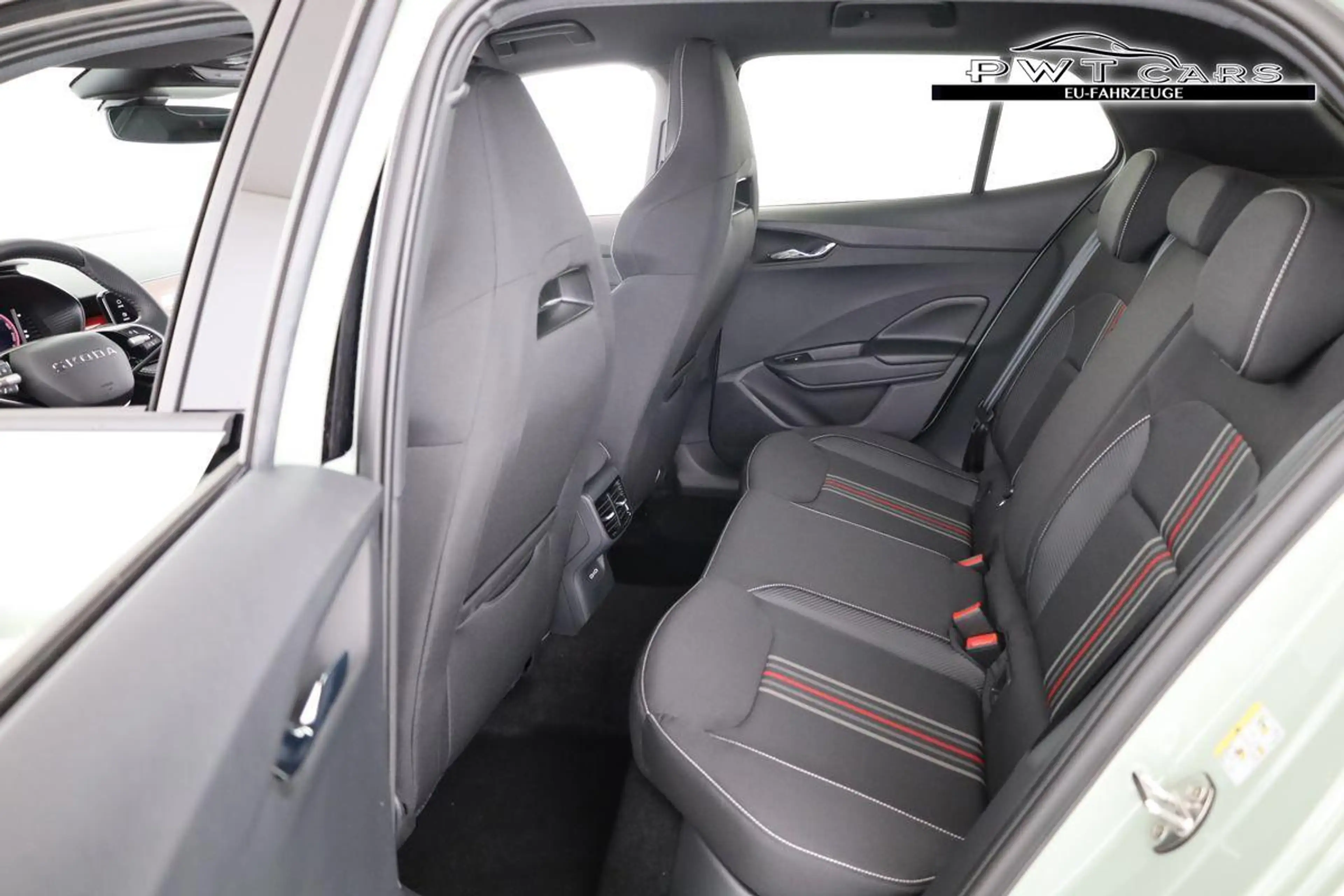Skoda Fabia Monte Carlo 1.5 TSI DSG Carlo, Ladeboden, LED, ... — photo 11