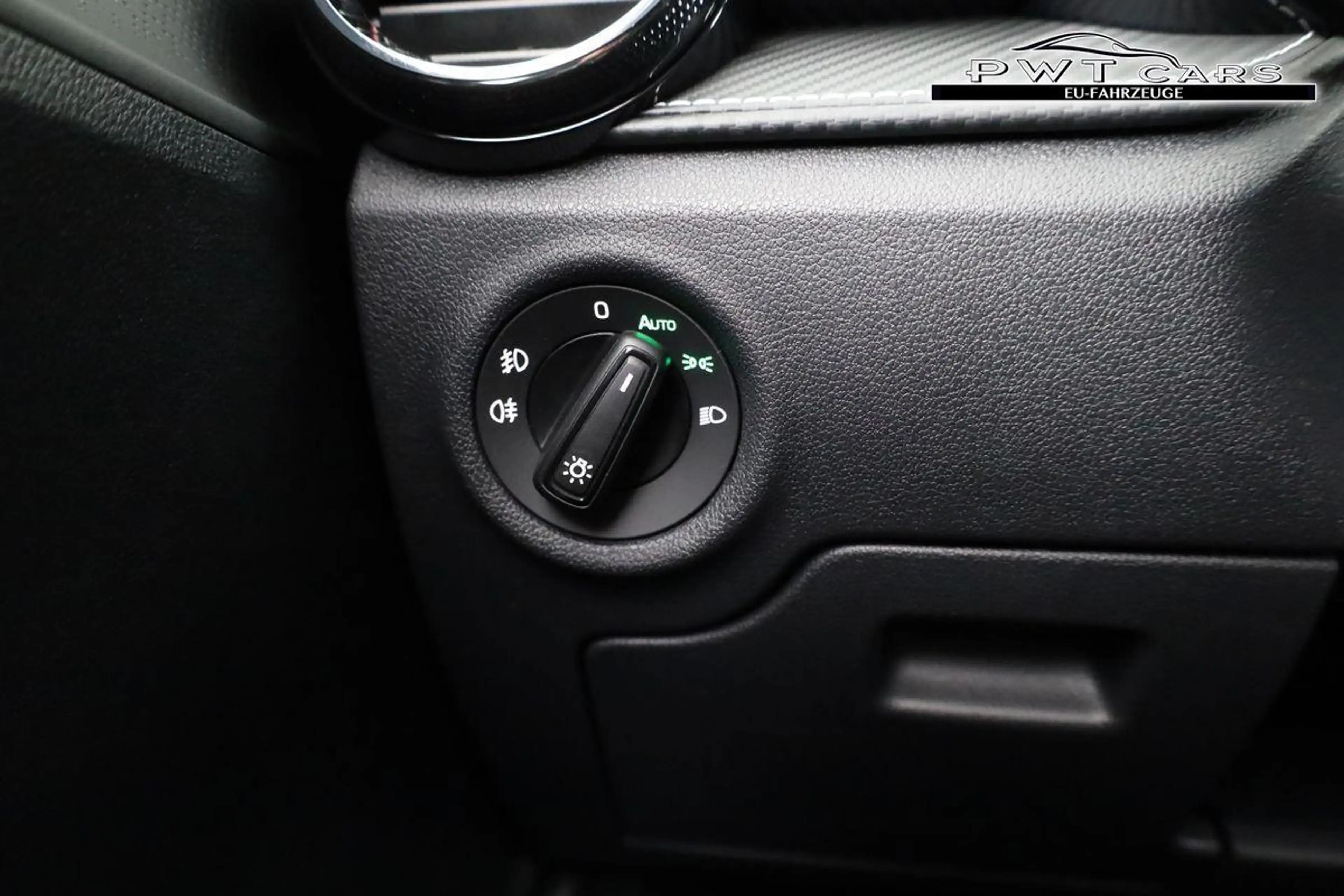 Skoda Fabia Monte Carlo 1.5 TSI DSG Carlo, Ladeboden, LED, ... — photo 8
