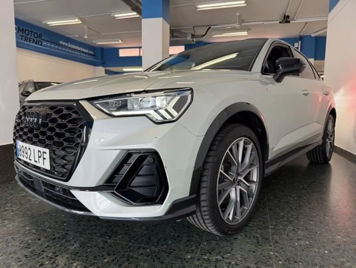 Audi Q3 Sportback 40 TFSI quattro Black line S tronic Gris - 1