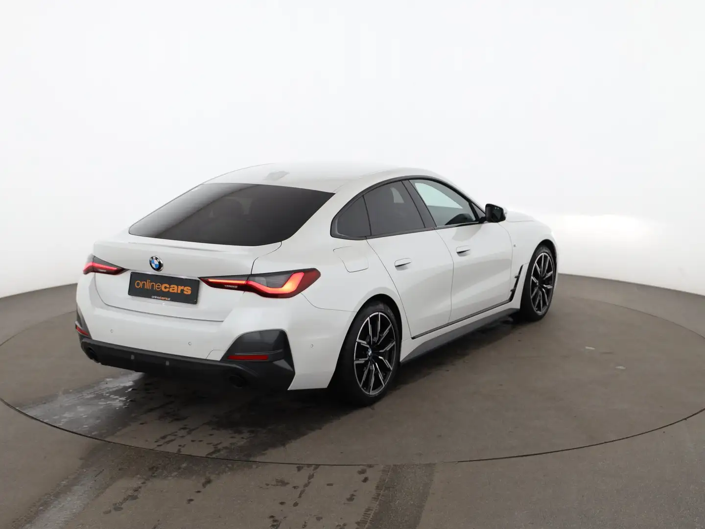 BMW 420 d Gran Coupe xDrive M-Sport Aut LED STANDHZG Weiß - 2