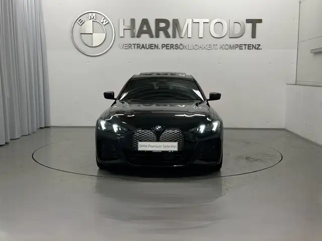 BMW I4 view 6