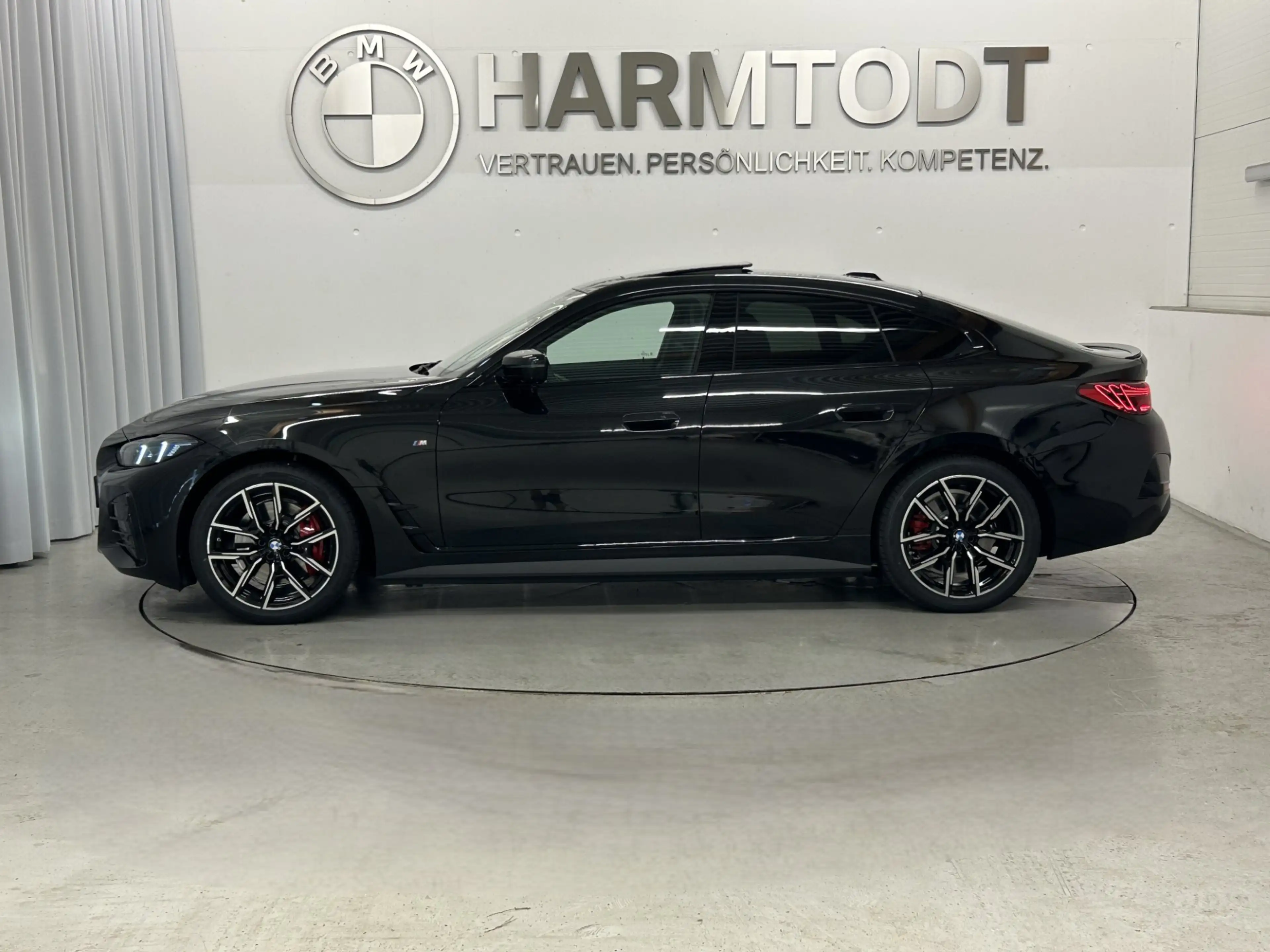 BMW i4 Gran Coupe eDrive40 *M-Sport PRO / 3,99% Fixzzins* — photo 3