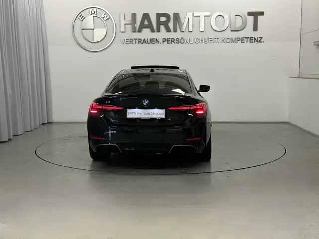 BMW I4 view 4