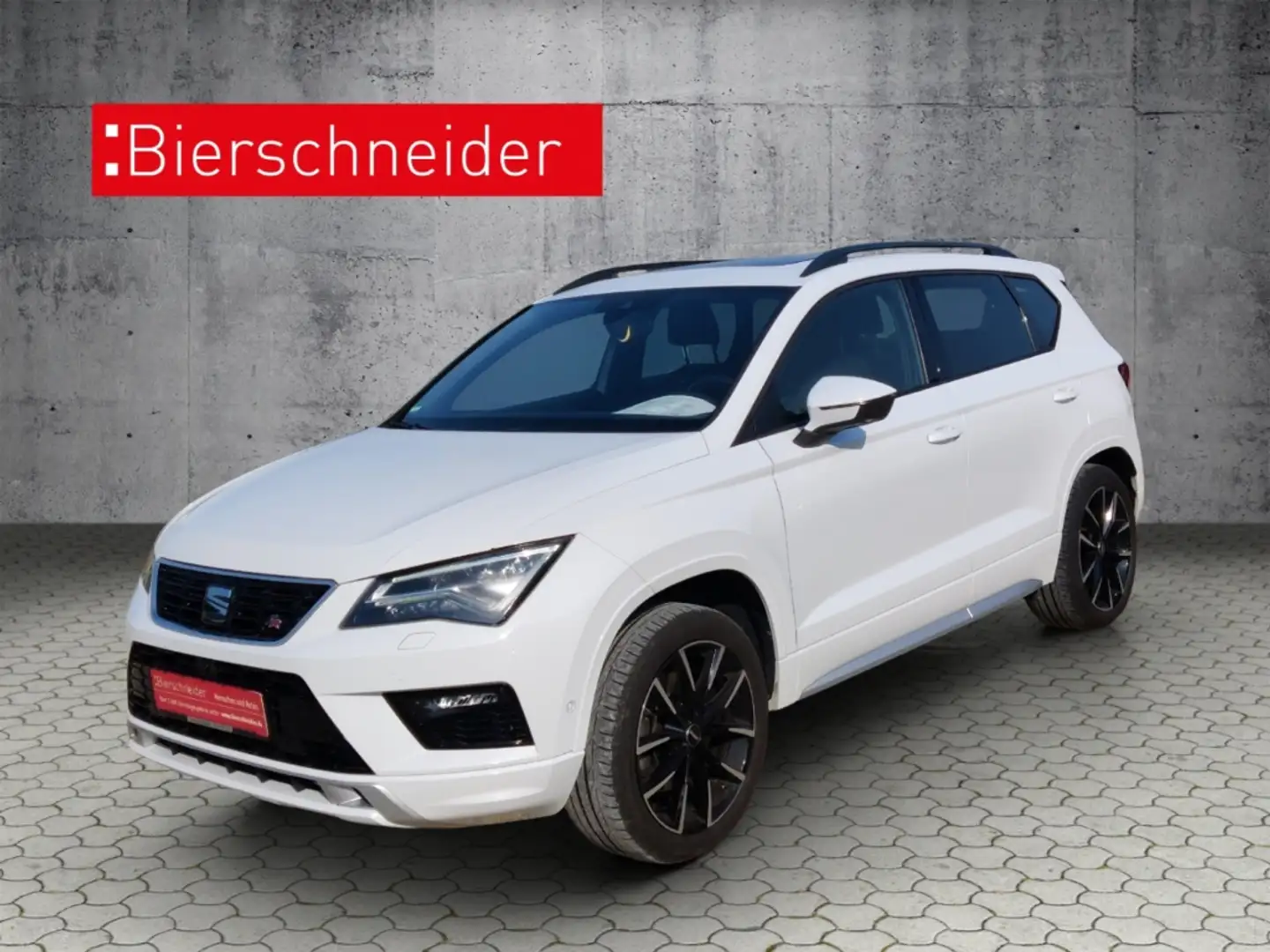 SEAT Ateca 2.0 TSI DSG 4Drive FR PANO NAVI AHK BEATS ACC 19 Weiß - 1