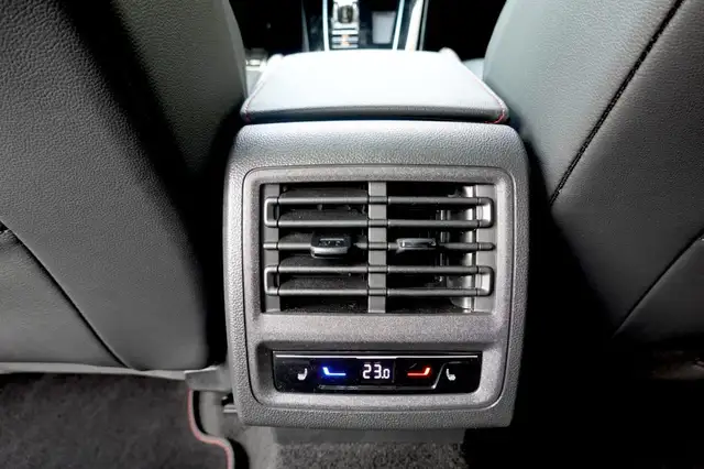 Volkswagen Golf view 15