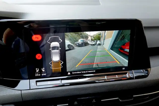 Volkswagen Golf view 11