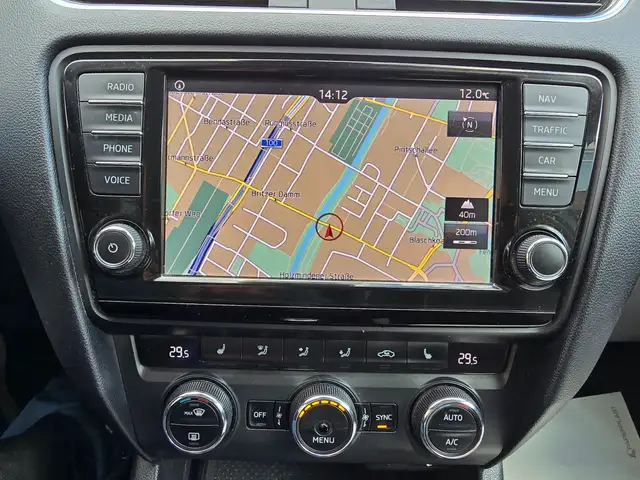 Skoda Octavia view 12
