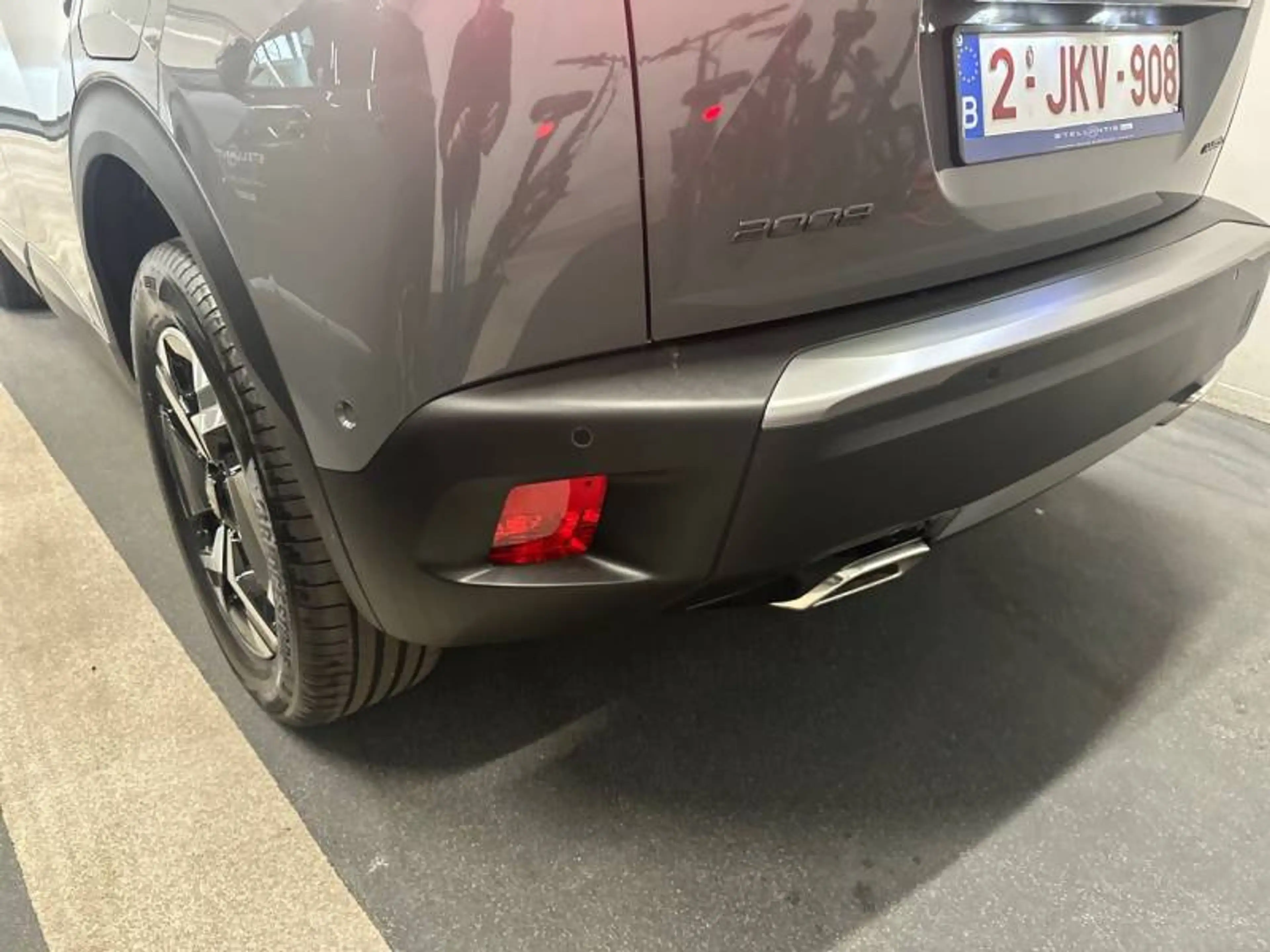 Peugeot 2008 2 1.2 HYBRID 145 e-DSC6 GT — photo 26