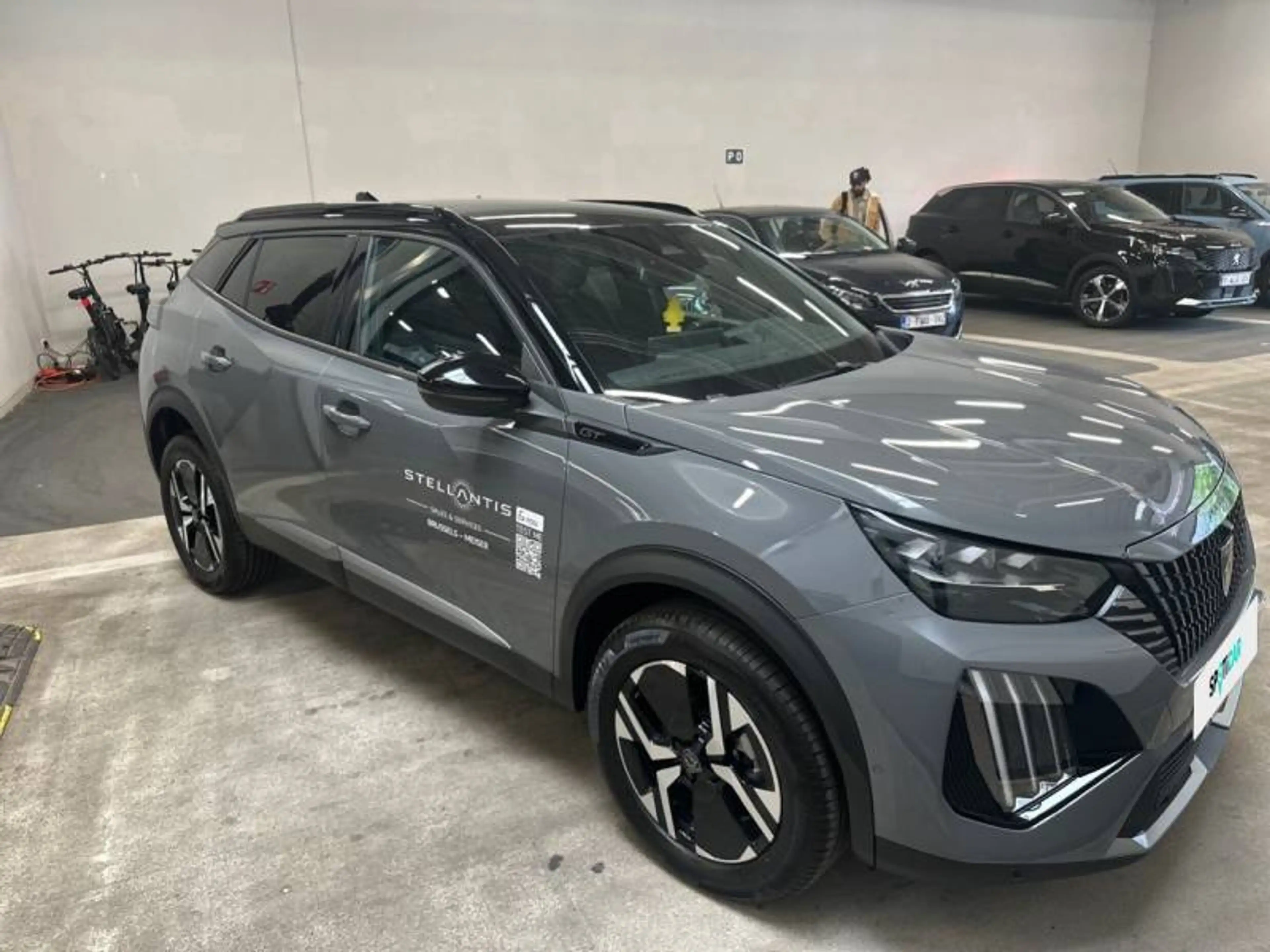 Peugeot 2008 2 1.2 HYBRID 145 e-DSC6 GT — photo 3