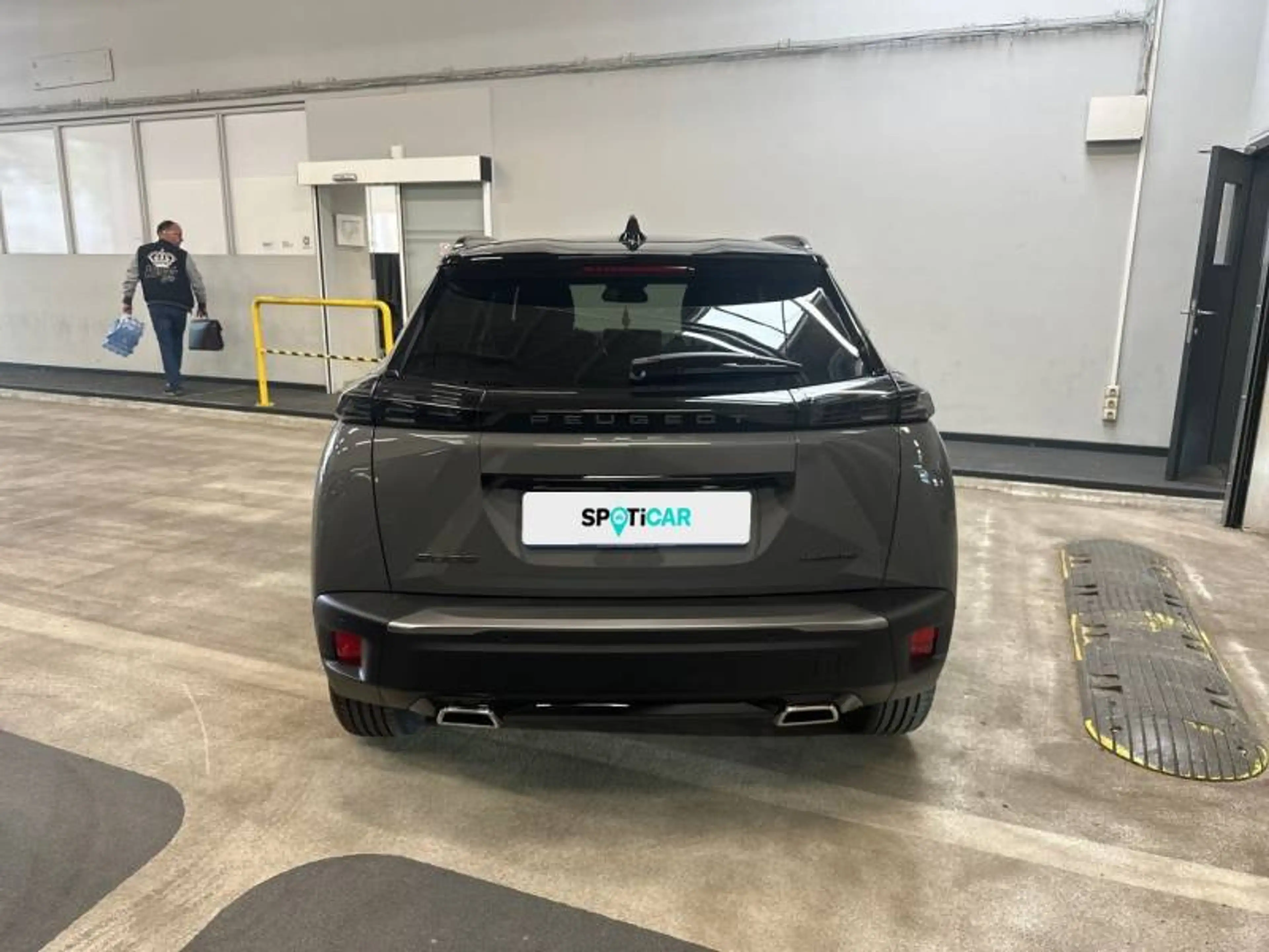 Peugeot 2008 2 1.2 HYBRID 145 e-DSC6 GT — photo 5