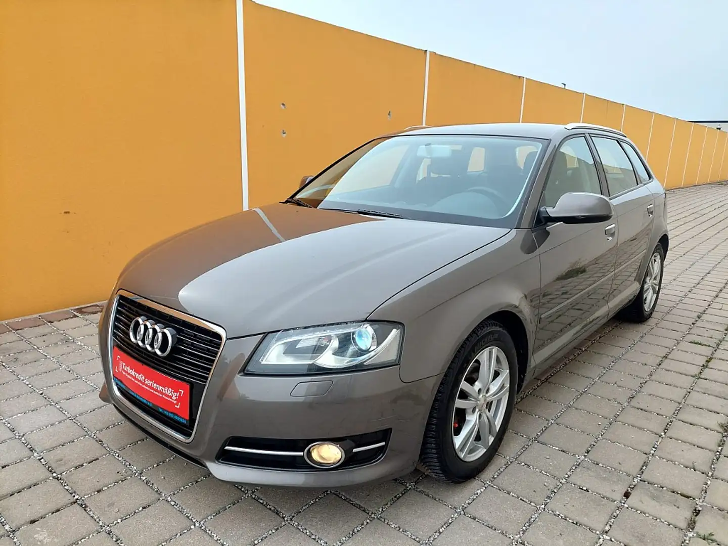 Audi A3 SB Sport 2,0 TDI DPF Erster Besitz Brun - 1