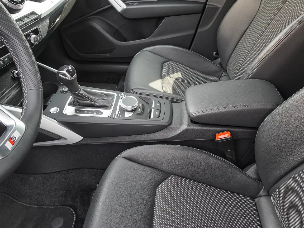 Audi Q2 35 TFSI S tronic S line LEDER ACC AMBIENTE, миниатюра 15