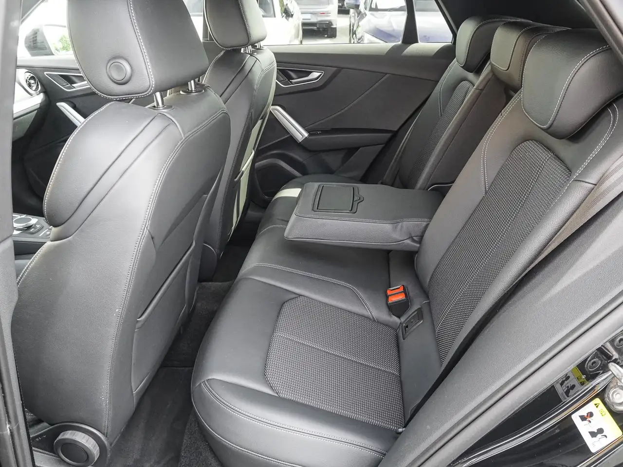 Audi Q2 35 TFSI S tronic S line LEDER ACC AMBIENTE, миниатюра 16