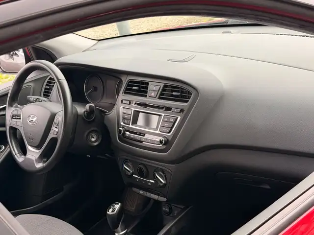 Hyundai I20 view 11