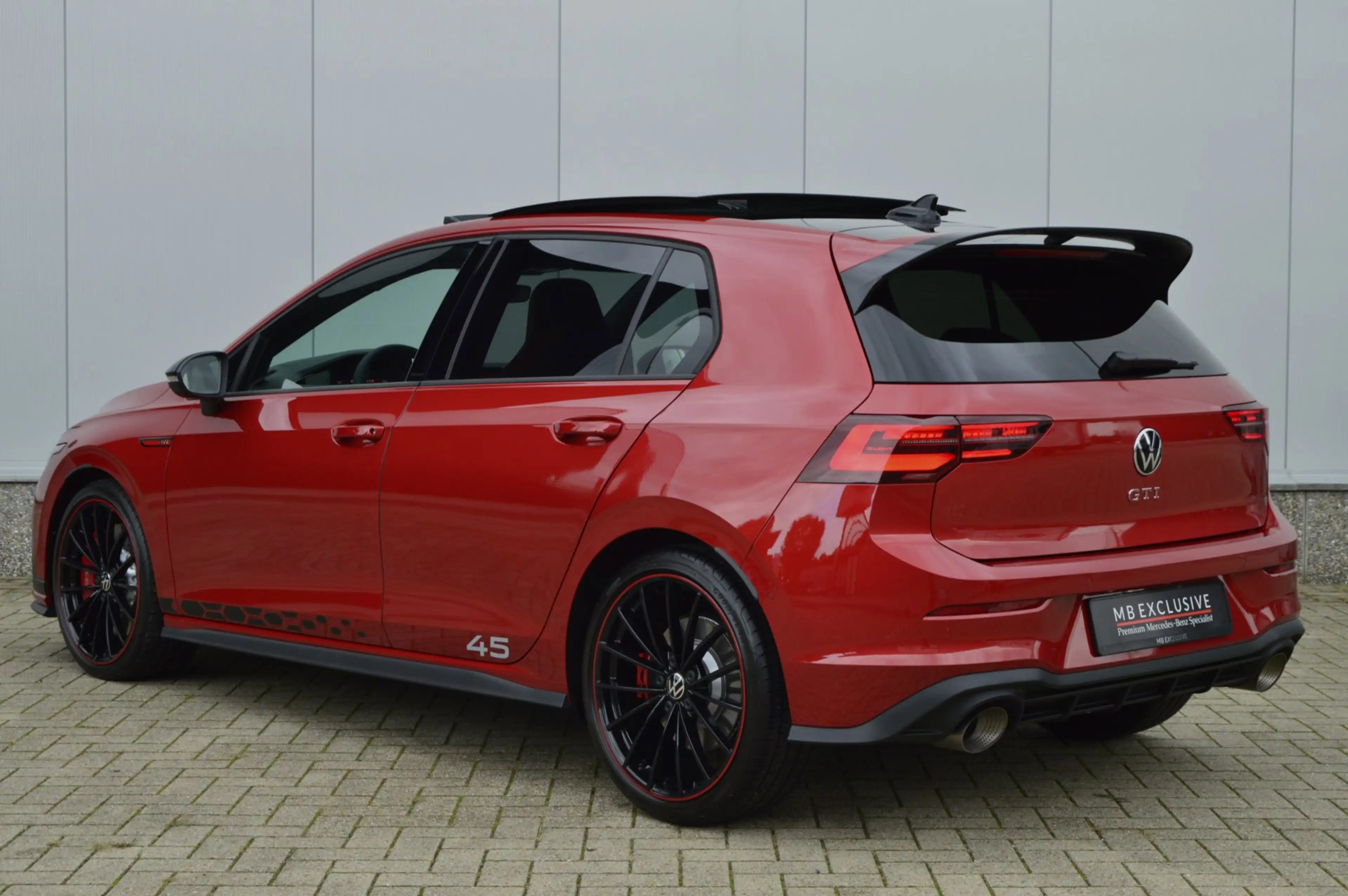 Volkswagen Golf GTI 8 2.0 Clubsport 45 Jahre Akra DSG7 2021 — photo 4