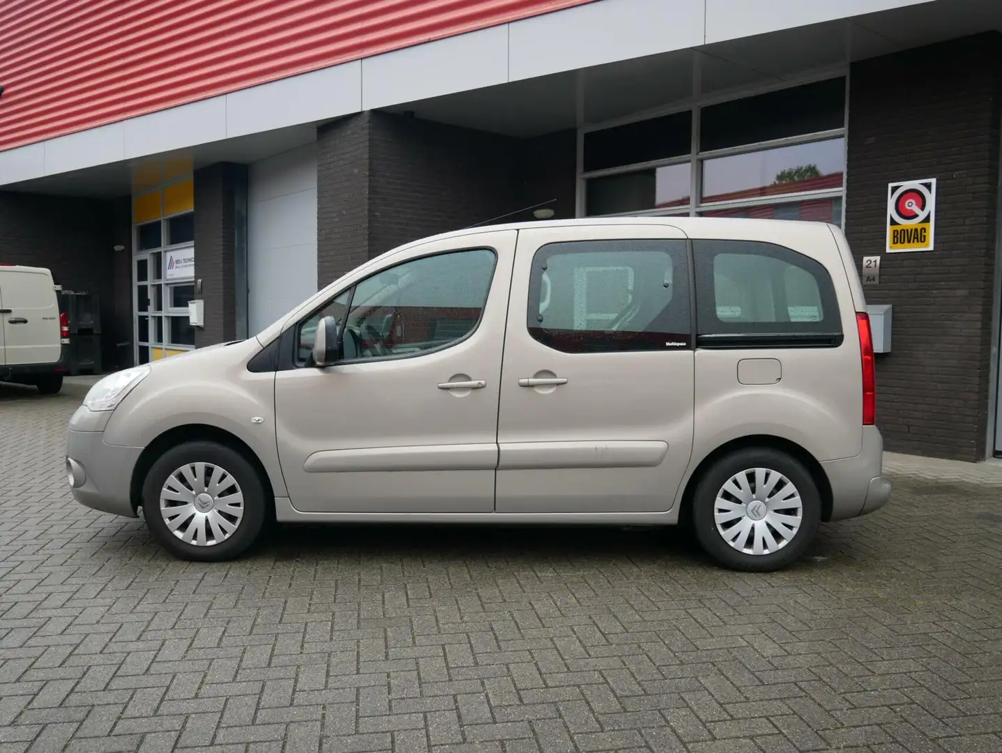 Citroen Berlingo combi 1.6-16V Multispace Trekhaak Airco Beige - 2
