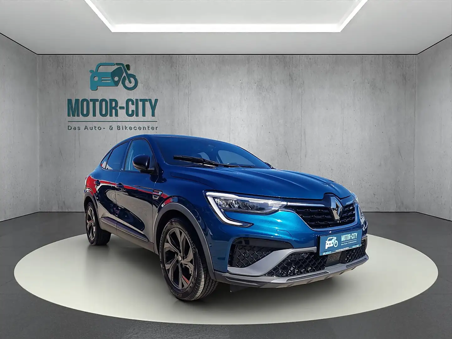 Renault Arkana TCe 140 EDC PF R.S. Line Aut. Blau - 2